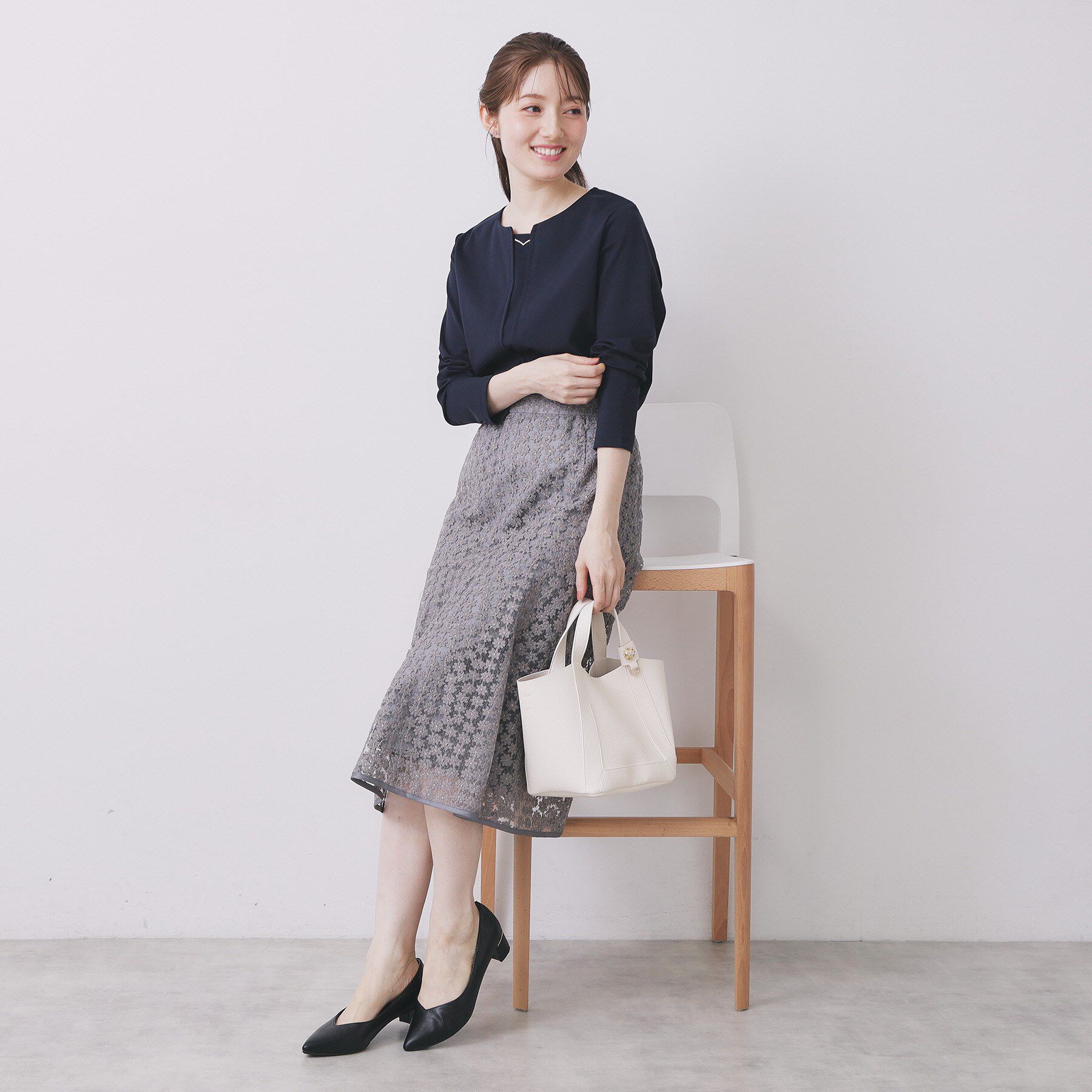 index「フロントタックモチーフポンチトップス【洗濯機OK】」|Tシャツ・カットソー|