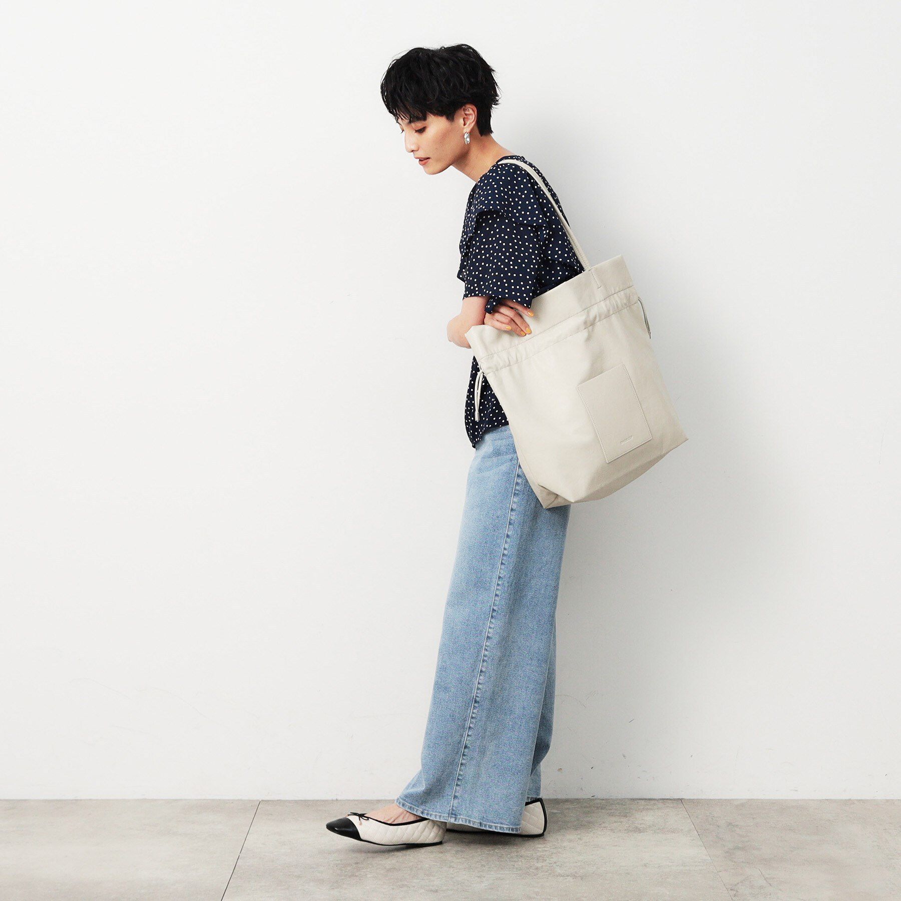 OPAQUE.CLIP「【A4サイズ対応】ソフト合皮巾着ドローストリングトートバッグ」|トートバッグ|