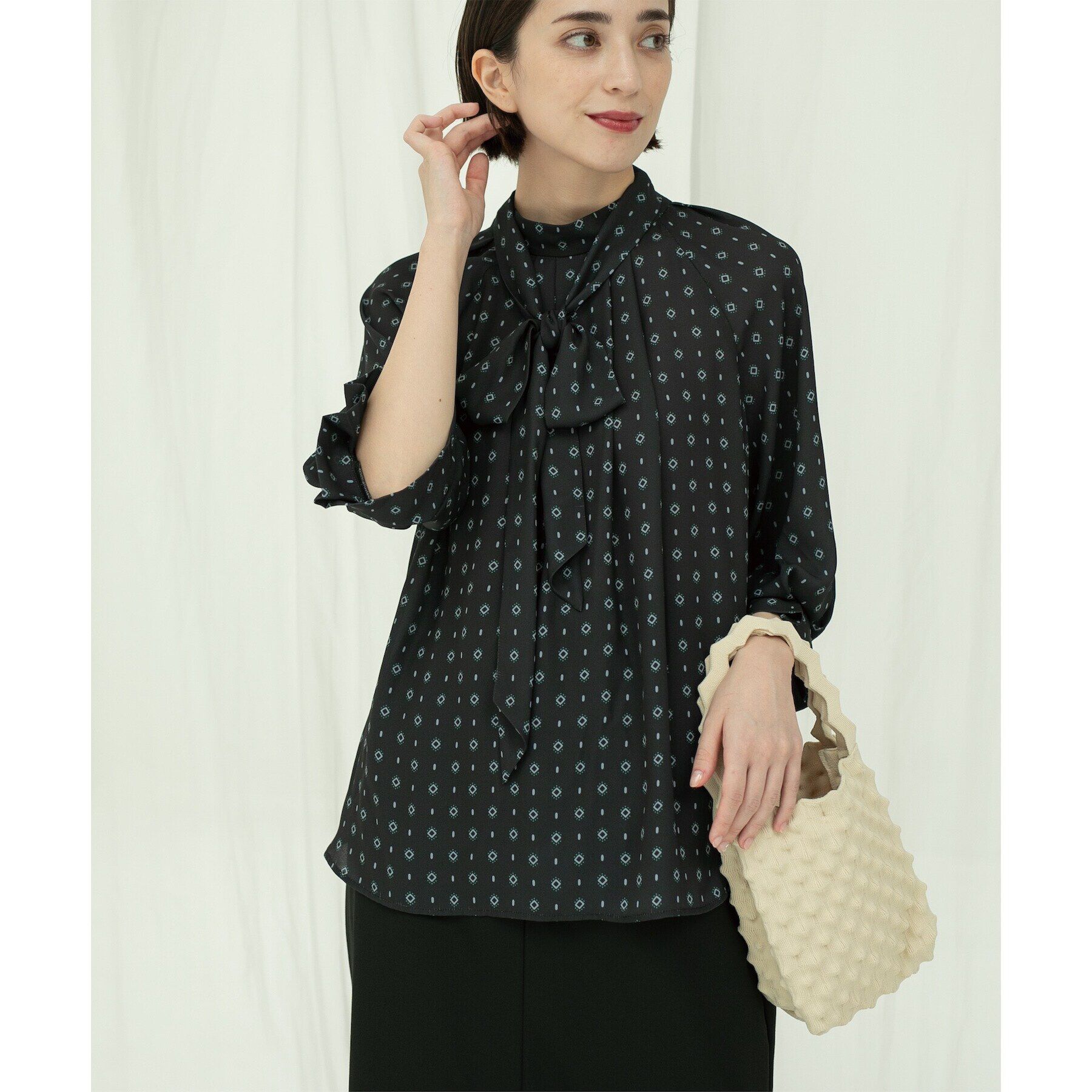 OPAQUE.CLIP「2WAY 柄プリントボウタイブラウス【洗濯機洗い可】」|シャツ・ブラウス|