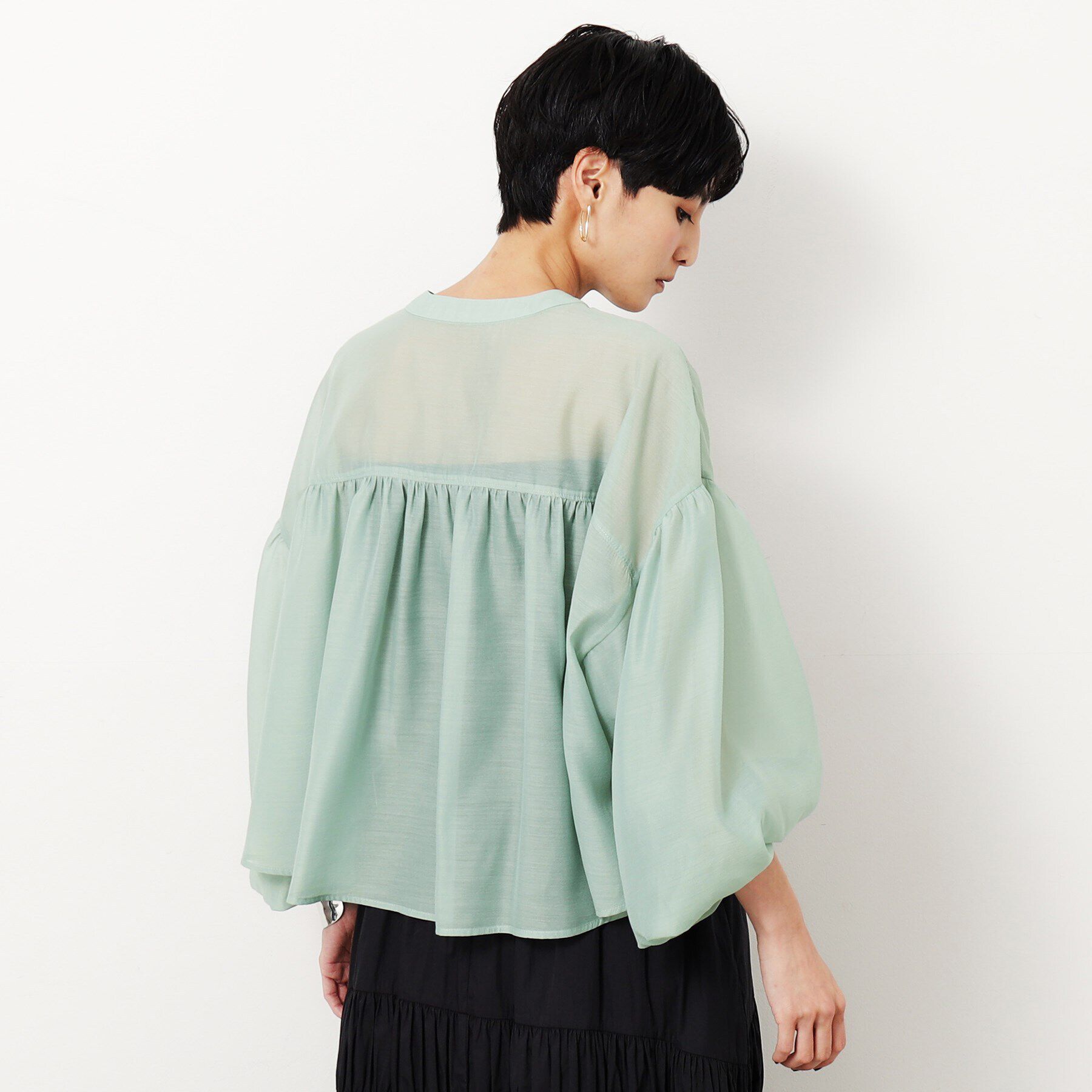 OPAQUE.CLIP「シアーバルーンボリュームスリーブブラウス【洗濯機洗い可】」|シャツ・ブラウス|