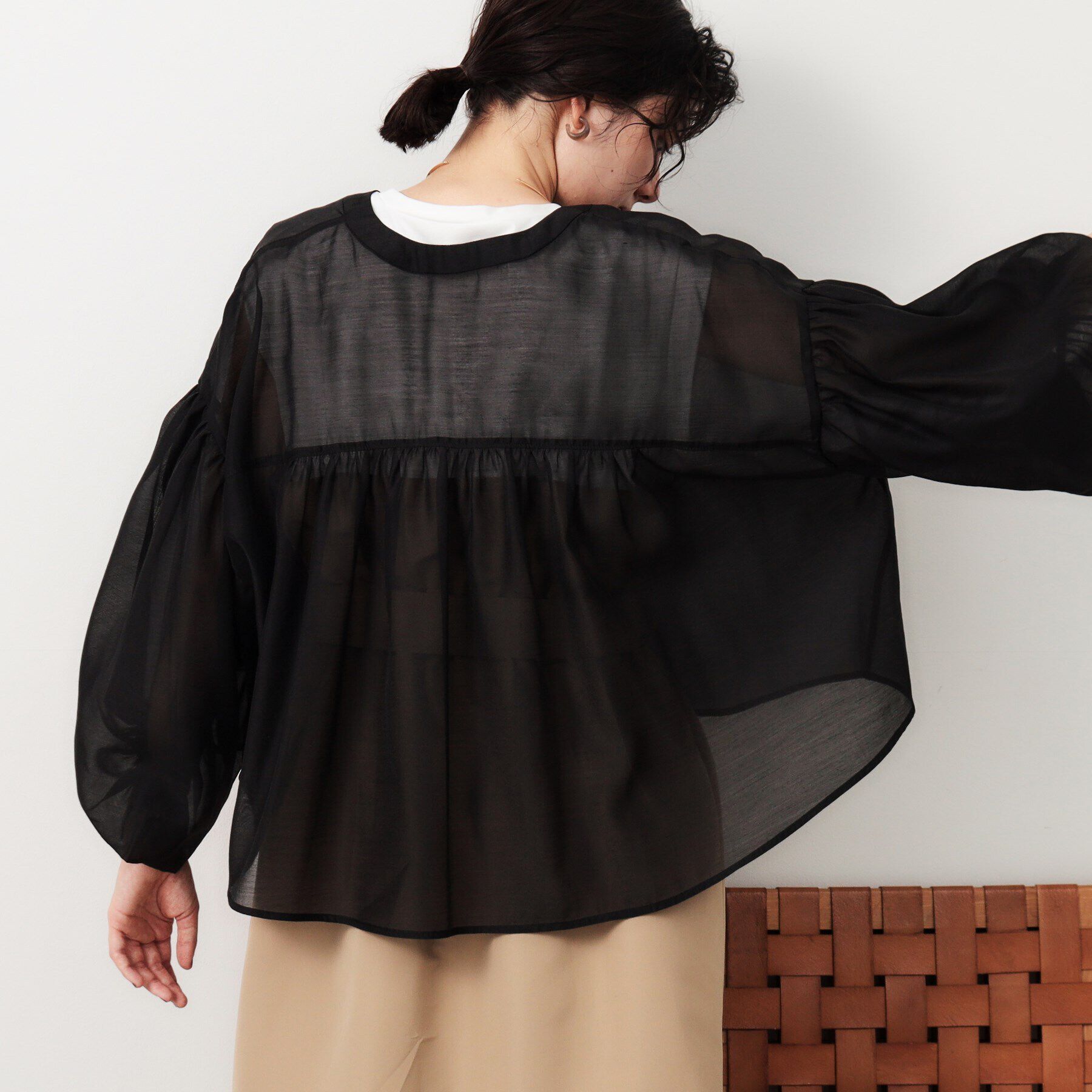 OPAQUE.CLIP「シアーバルーンボリュームスリーブブラウス【洗濯機洗い可】」|シャツ・ブラウス|