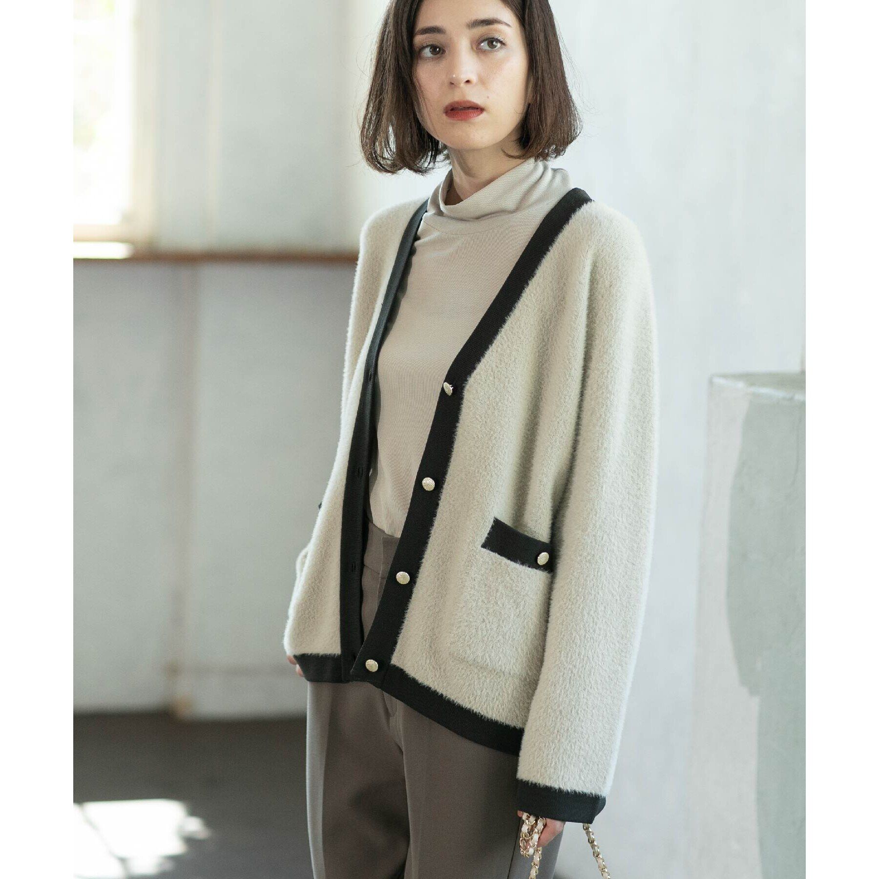 OPAQUE.CLIP「フェザーヤーン配色Vネックカーディガン【洗濯機洗い可】」|カーディガン|