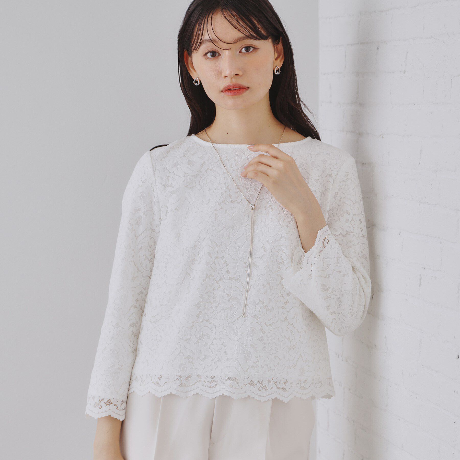 OPAQUE.CLIP「《通勤・セレモニー対応》レースブラウス【洗濯機洗い可】」|シャツ・ブラウス|ホワイト(001)