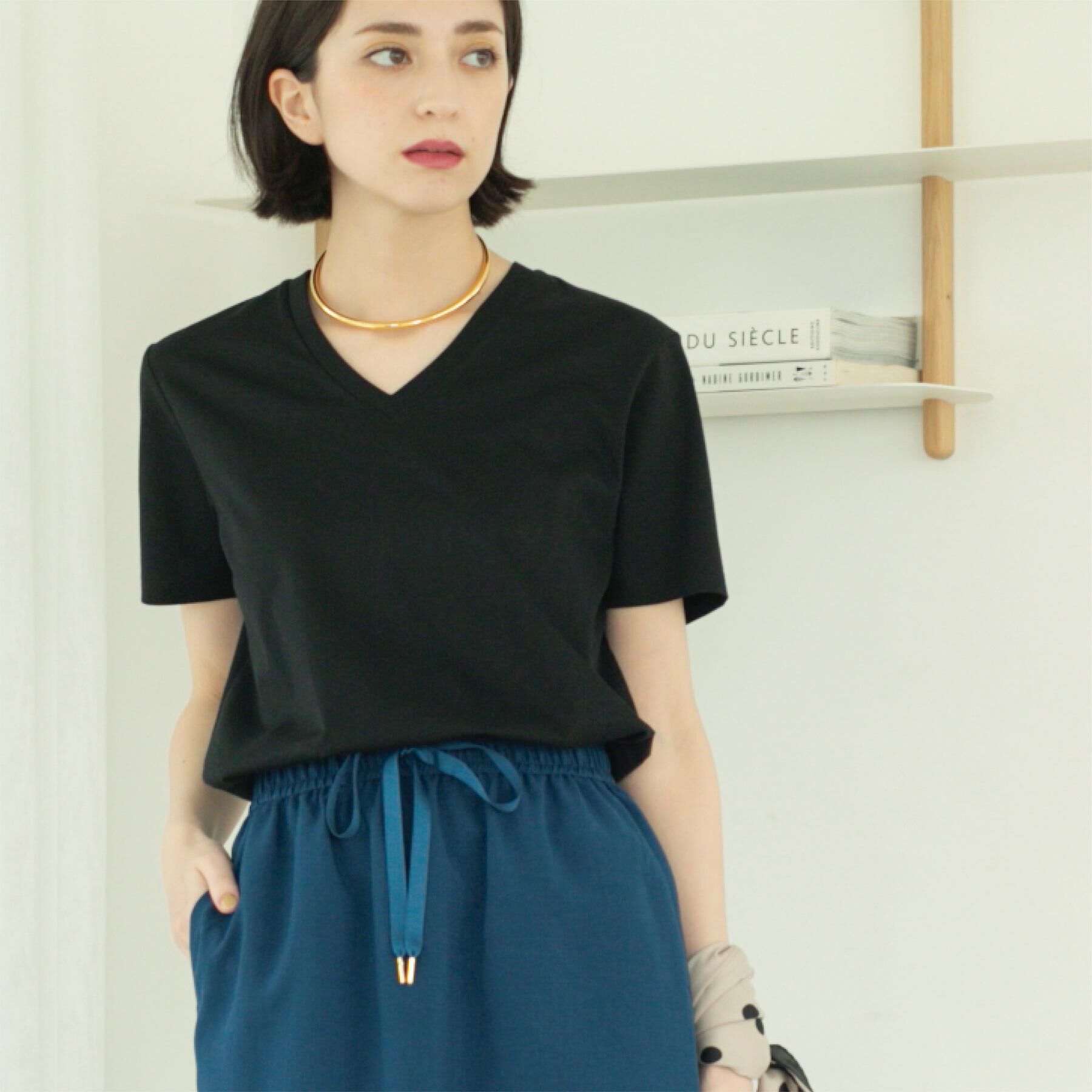 OPAQUE.CLIP「《5色展開/SS-LLサイズ》VネックベーシックTシャツ【接触冷感/洗濯機洗い可】」|Tシャツ・カットソー|ブラック(019)