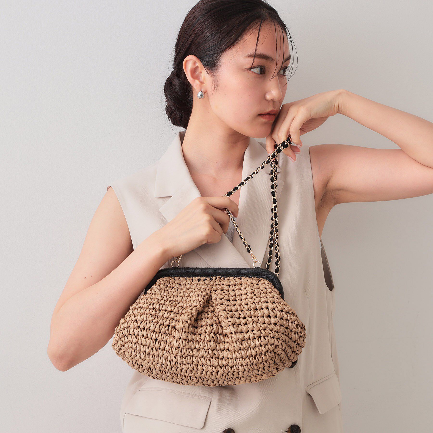 OPAQUE.CLIP「【3WAY】フラワークリップ付きがま口ペーパーショルダーバッグ」|ショルダー・メッセンジャー|