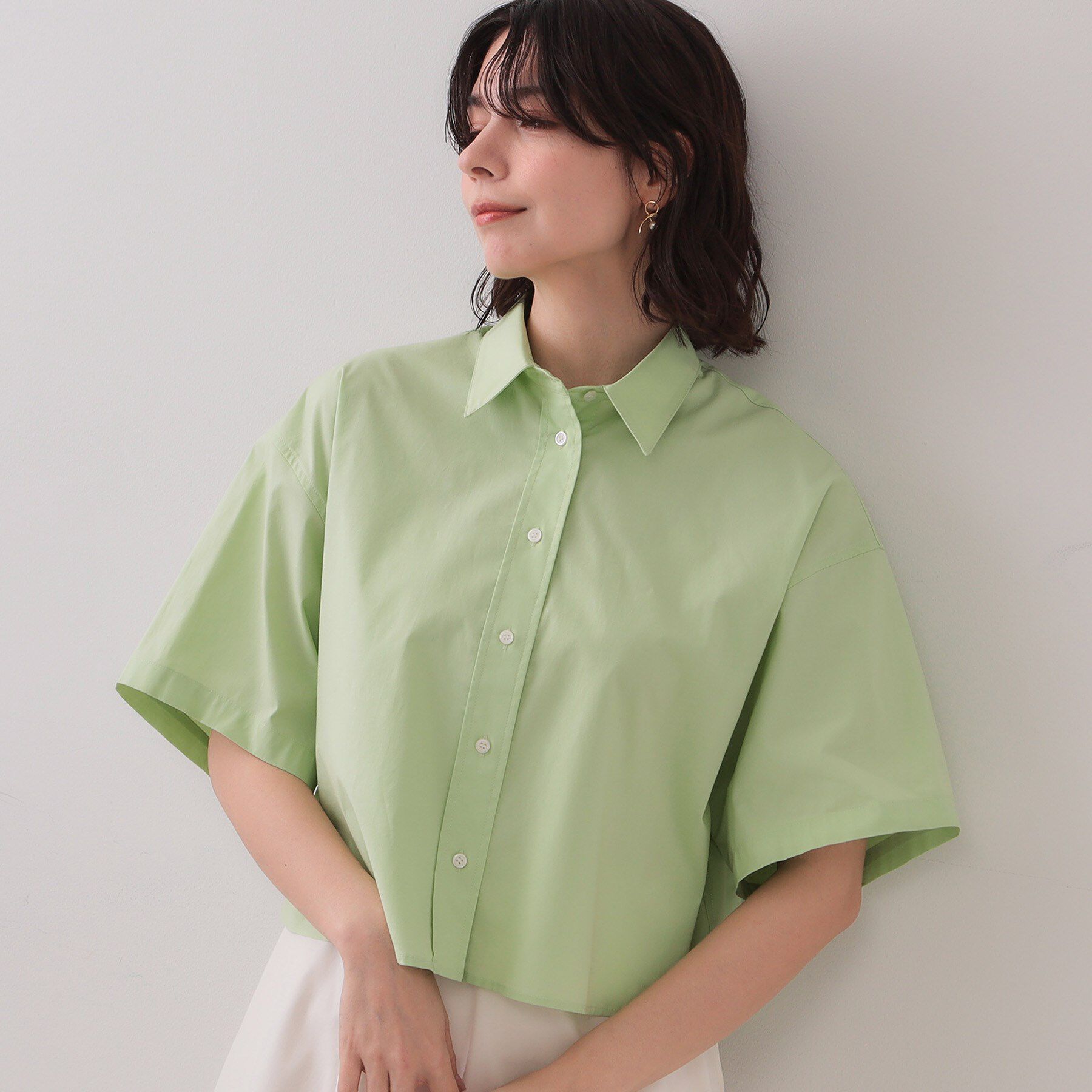 OPAQUE.CLIP「クロップドハーフスリーブシャツ【洗濯機洗い可】」|シャツ・ブラウス|ライトグリーン(02