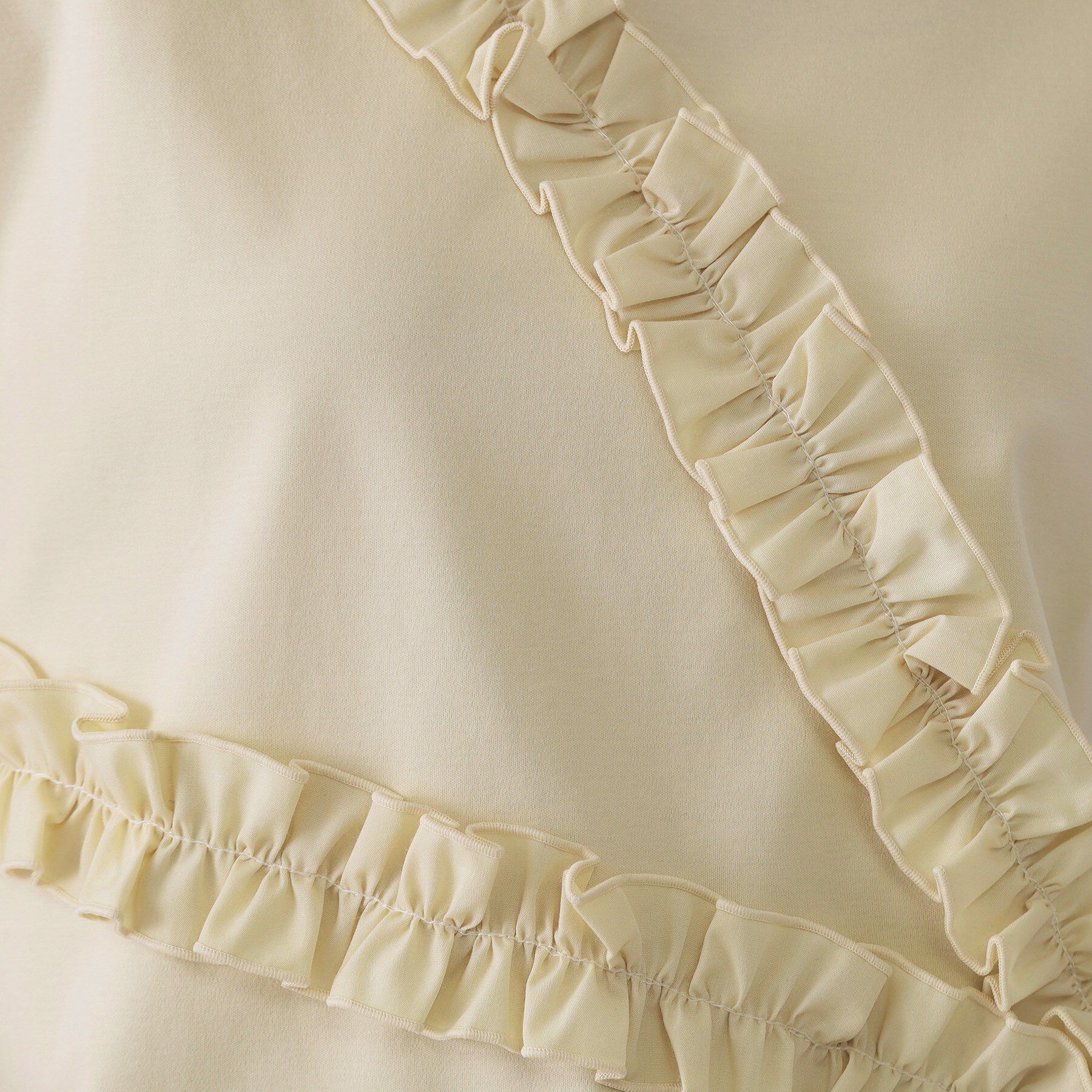 OPAQUE.CLIP「《美人百花掲載》アシメフリルドッキングカットソー【洗濯機洗い可】」|Tシャツ・カットソー|