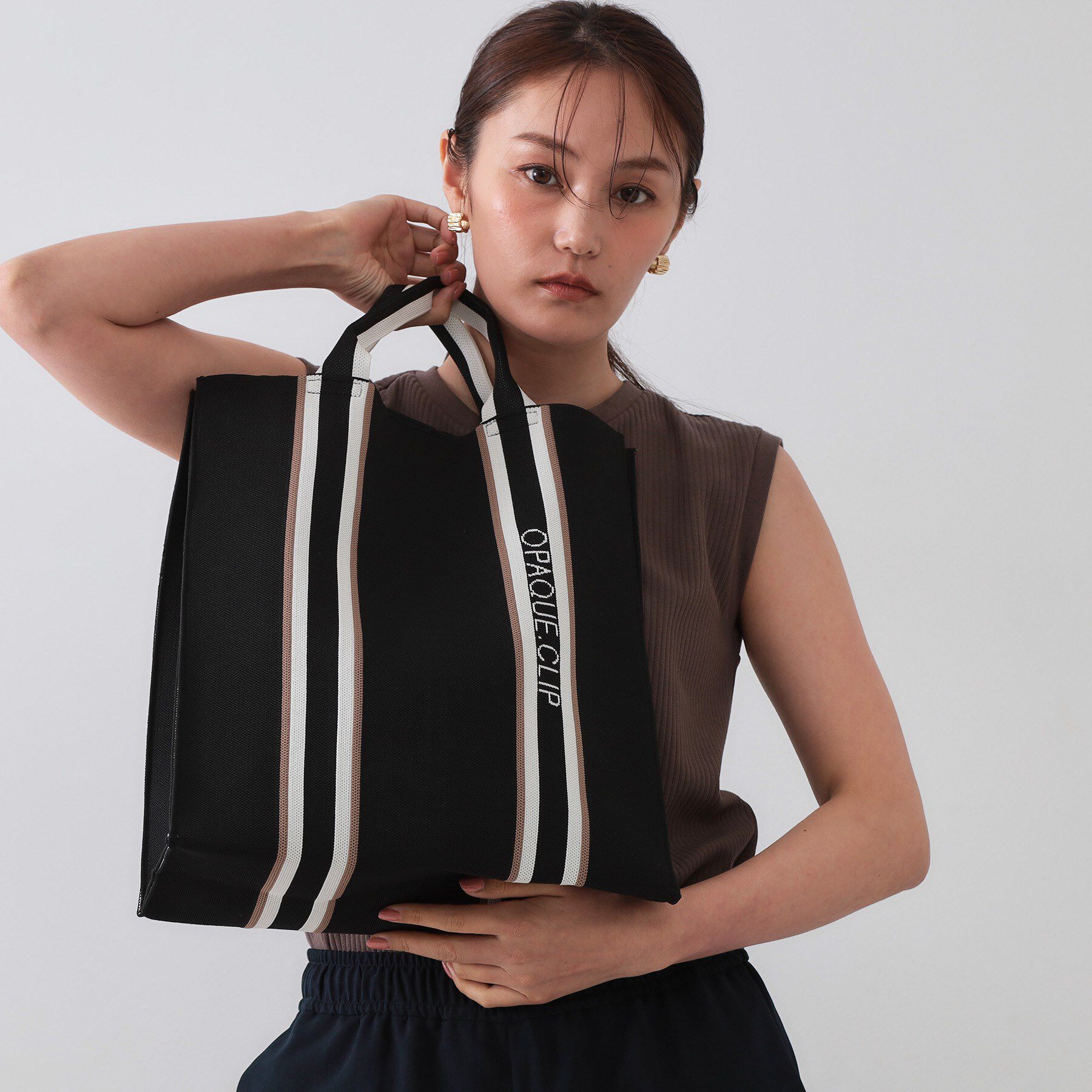 OPAQUE.CLIP「【2WAY/A4サイズ対応】ラインハンドルスクエアニットトートバッグ」|トートバッグ|