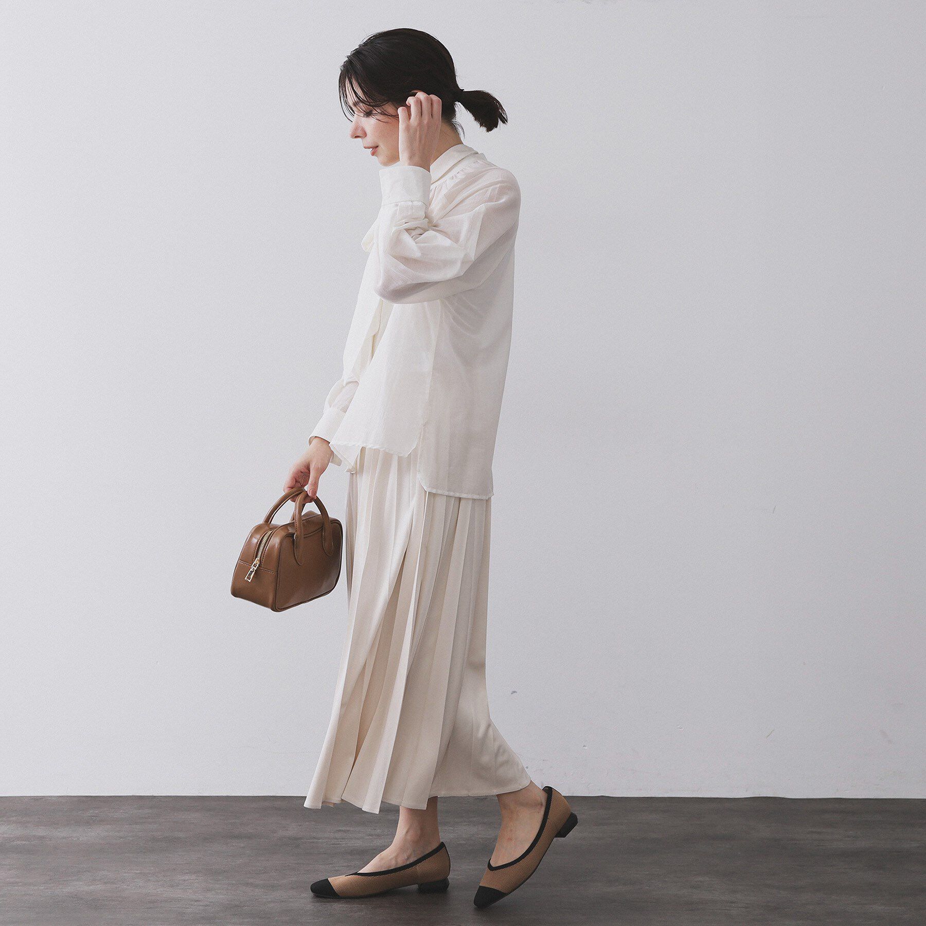 OPAQUE.CLIP「《BAILA掲載》2WAYシアーボウタイブラウス【洗濯機洗い可】」|シャツ・ブラウス|