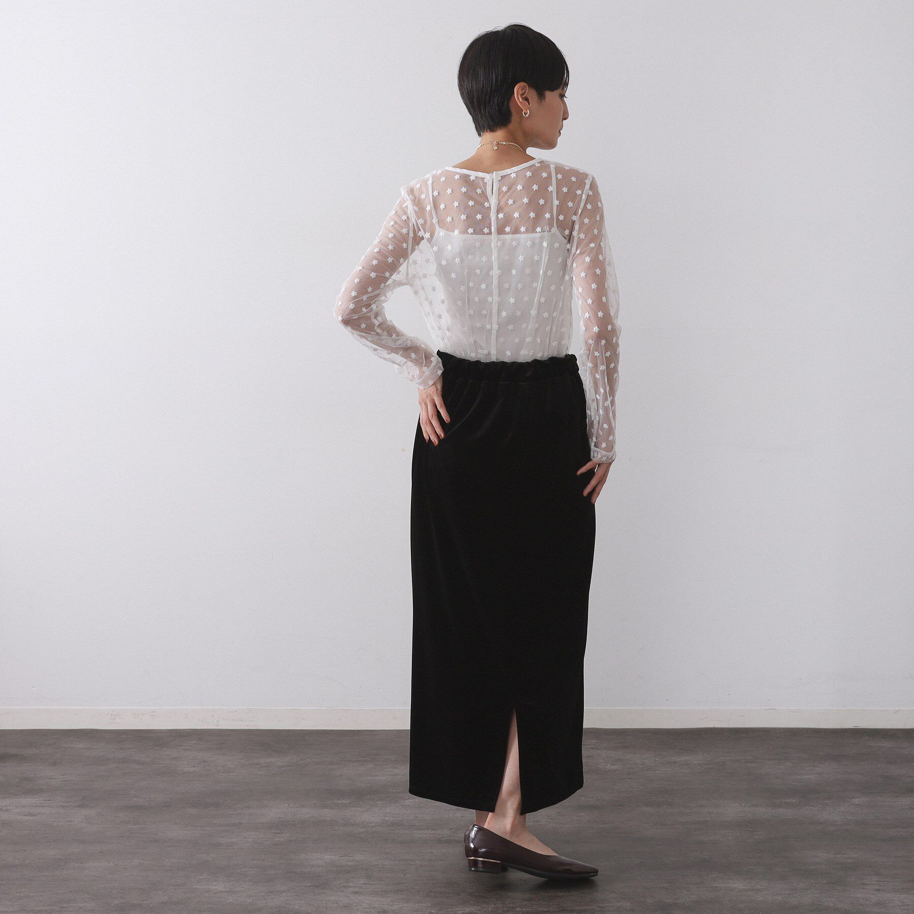 OPAQUE.CLIP「チュールフラワー刺繍シアートップス【洗濯機OK】」|Tシャツ・カットソー|