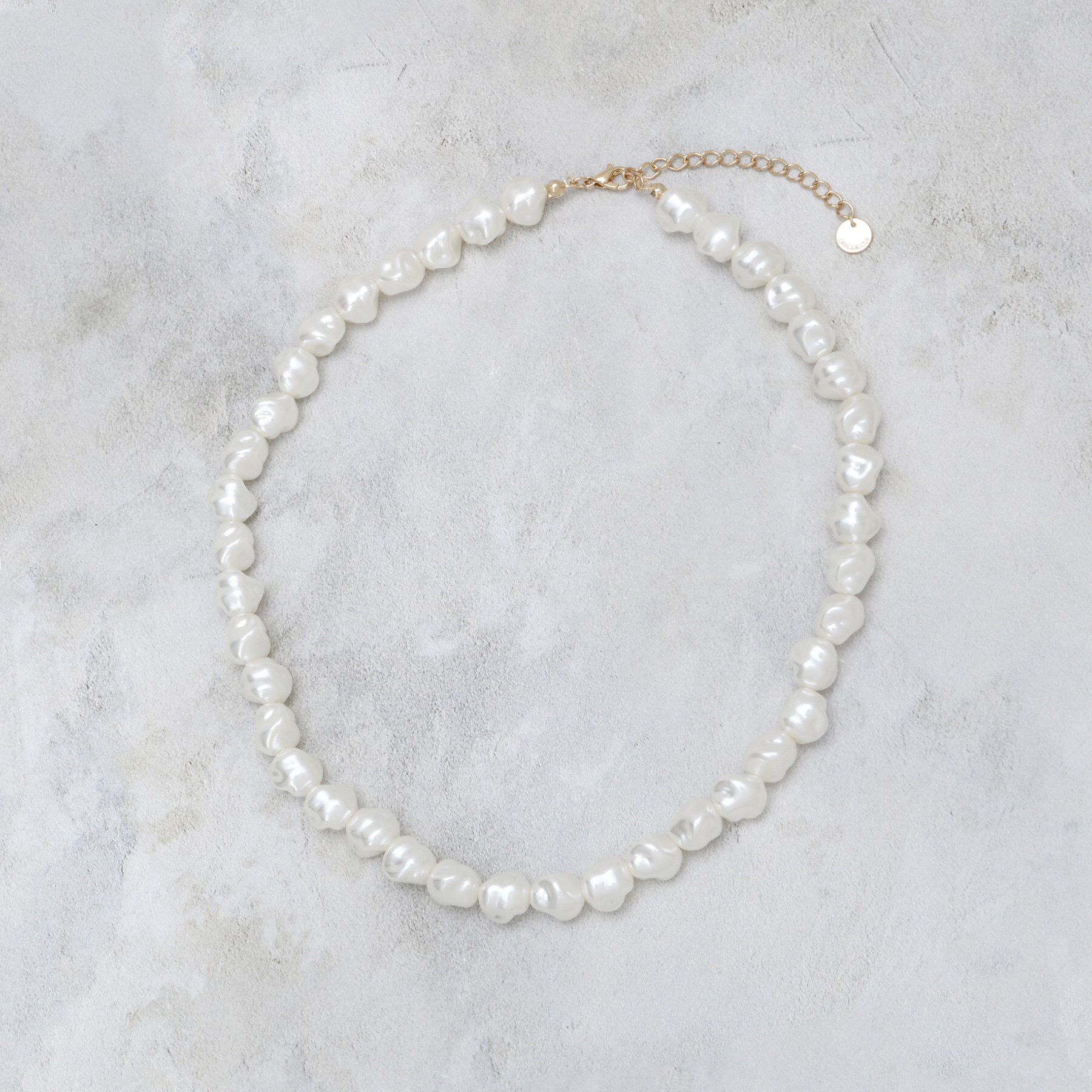 OPAQUE.CLIP「メタル&times;フェイクパール ショートネックレス」|ネックレス|オフホワイト(003