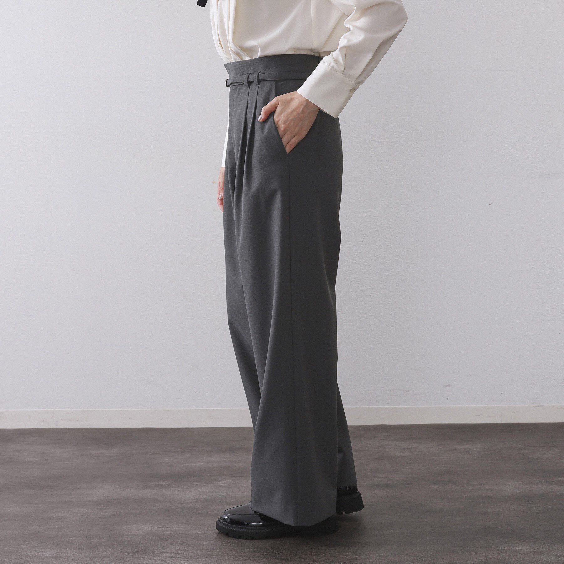 OPAQUE.CLIP「ベルト付きタックワイドパンツ【洗濯機OK】」|その他|