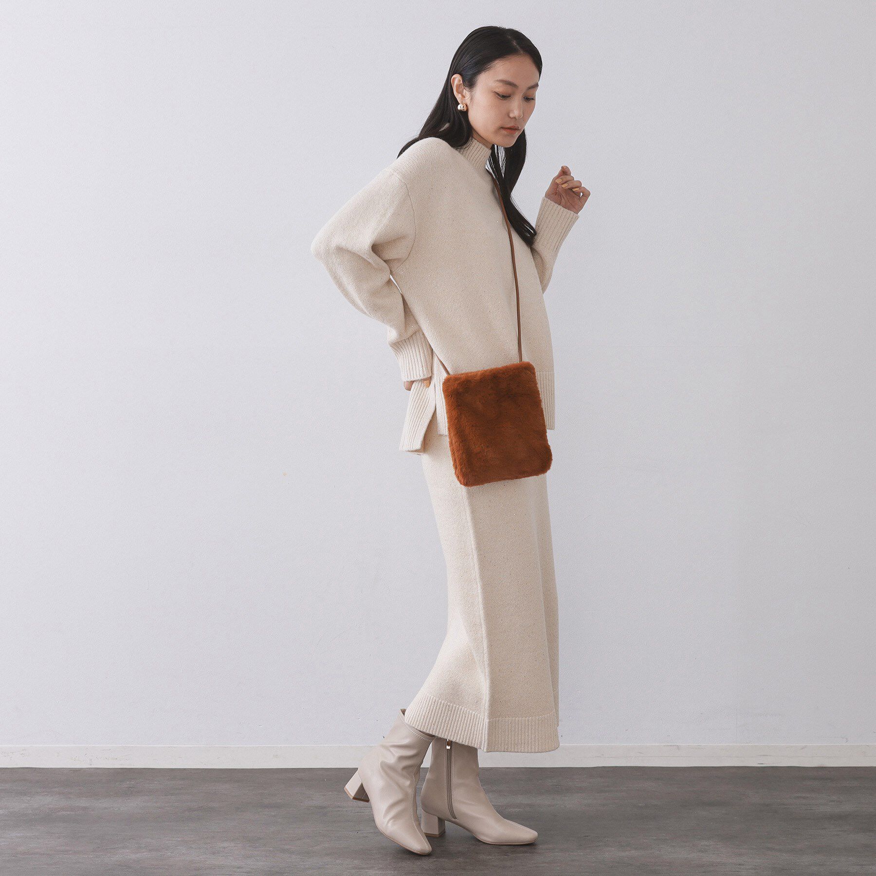 OPAQUE.CLIP「【11色展開】フェイクファースクエアミニポシェット」|ショルダー・メッセンジャー|