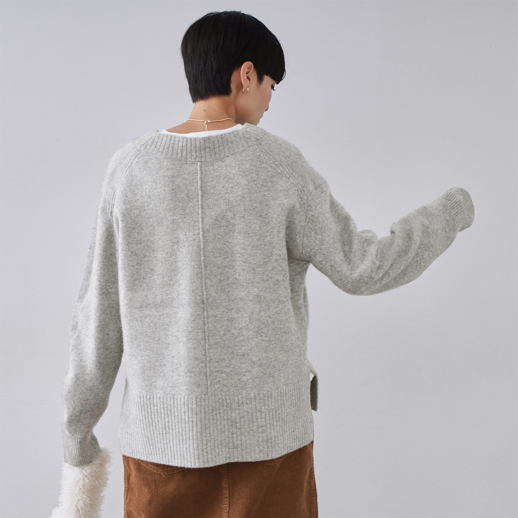 OPAQUE.CLIP「リラクシーVネックミドルゲージニット【洗える】」|ニット・セーター|