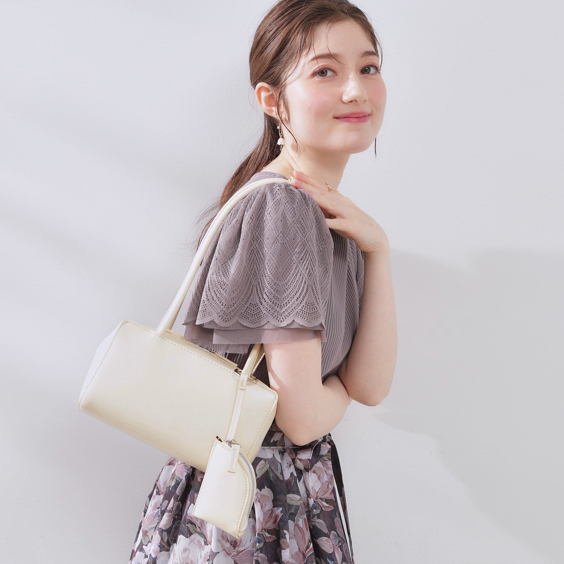 Couture broach「スクエアロングハンドルバッグ」|ハンドバッグ|