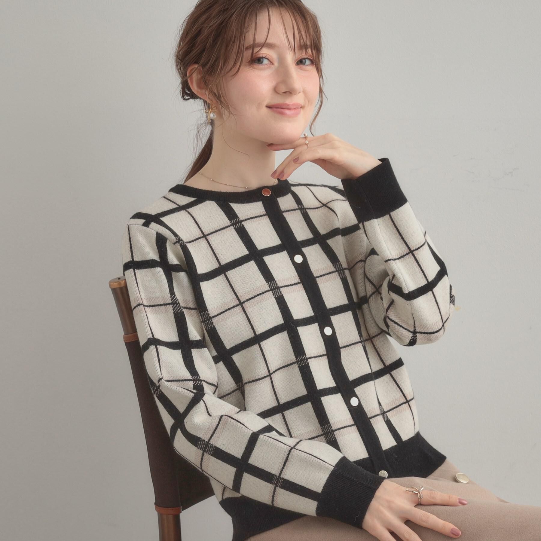 Couture broach「【大人可愛い・通勤】チェックジャカード ニットカーディガン」|カーディガン|アイボリー(204)