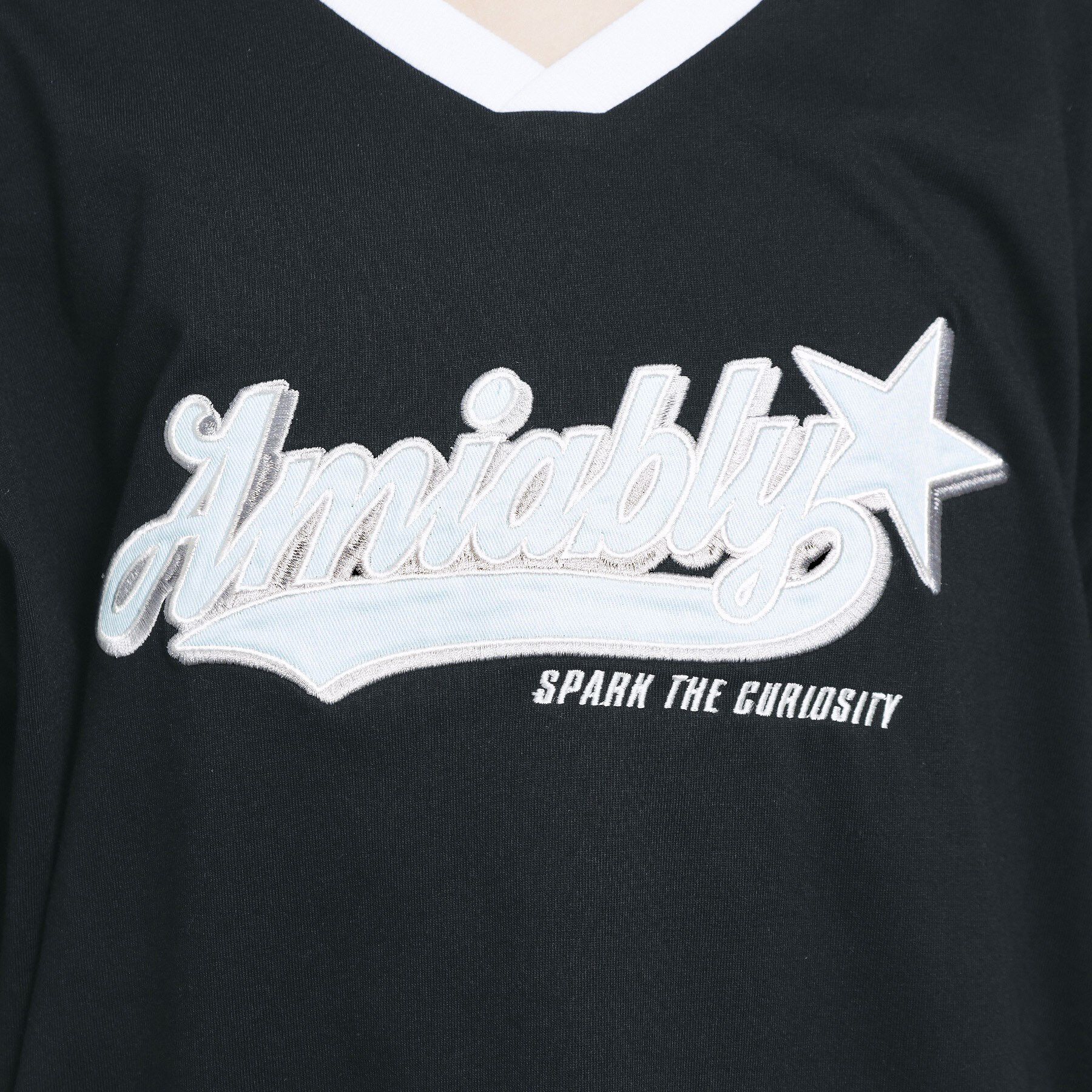 PINK-latte「Vネック衿付きアップリケビッグTシャツ」|Tシャツ・カットソー|