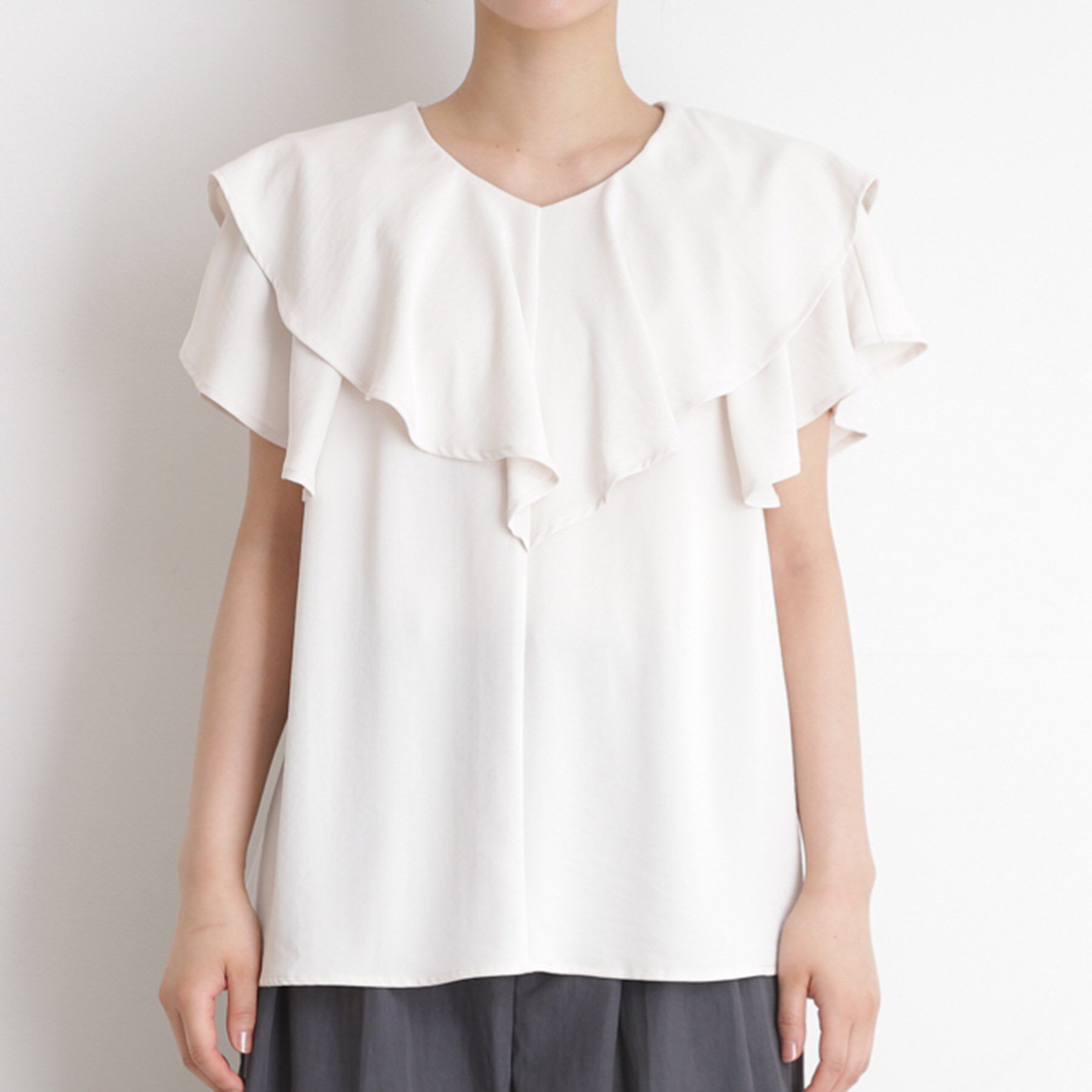 THE SHOP TK「【ONOFF活躍】フリルデザインブラウス/セットアップ可」|シャツ・ブラウス|