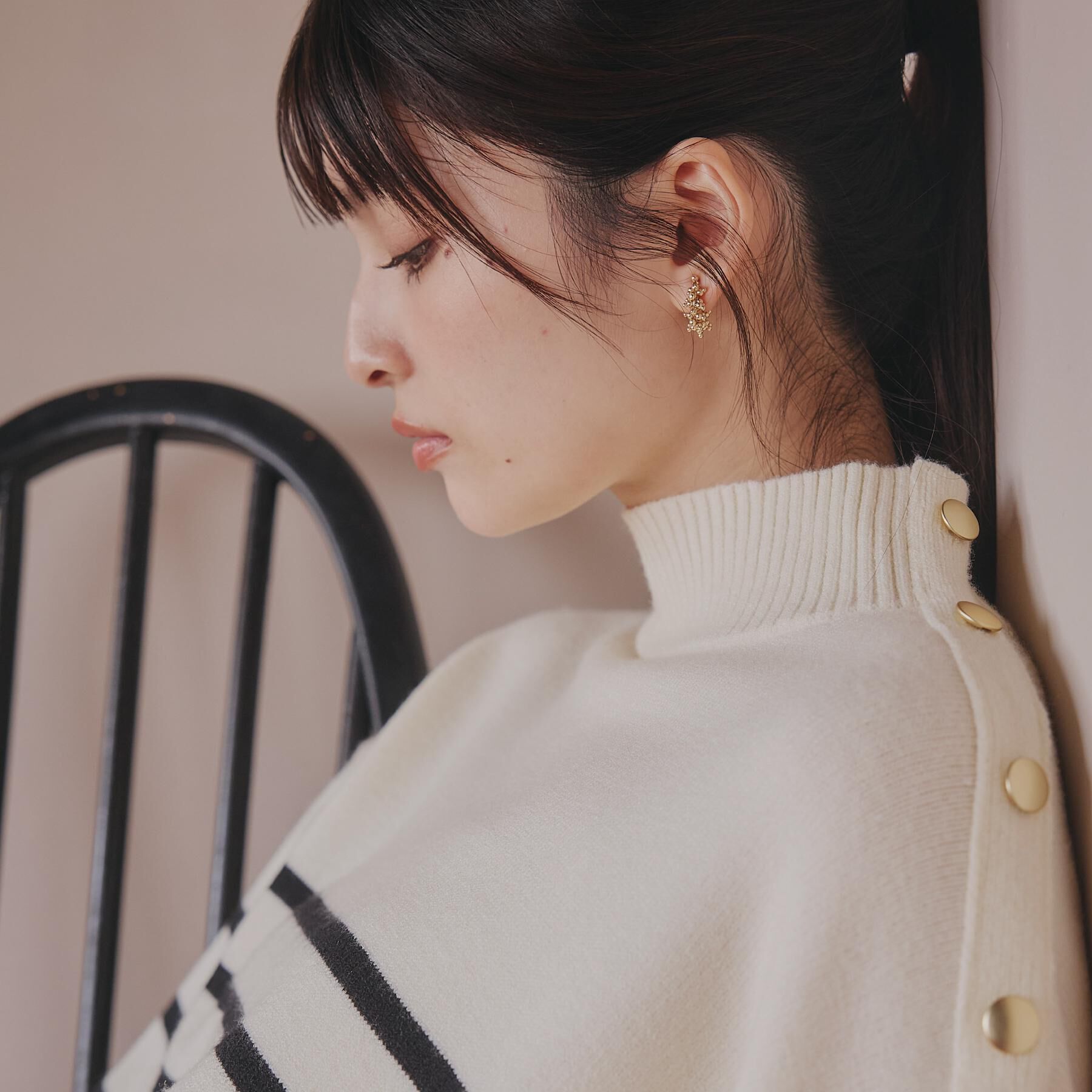 THE SHOP TK「【インしないで着られる】金ボタン ハイネックニット/毛玉になりにくい/静電気防止/洗濯機OK」|ニット・セーター|