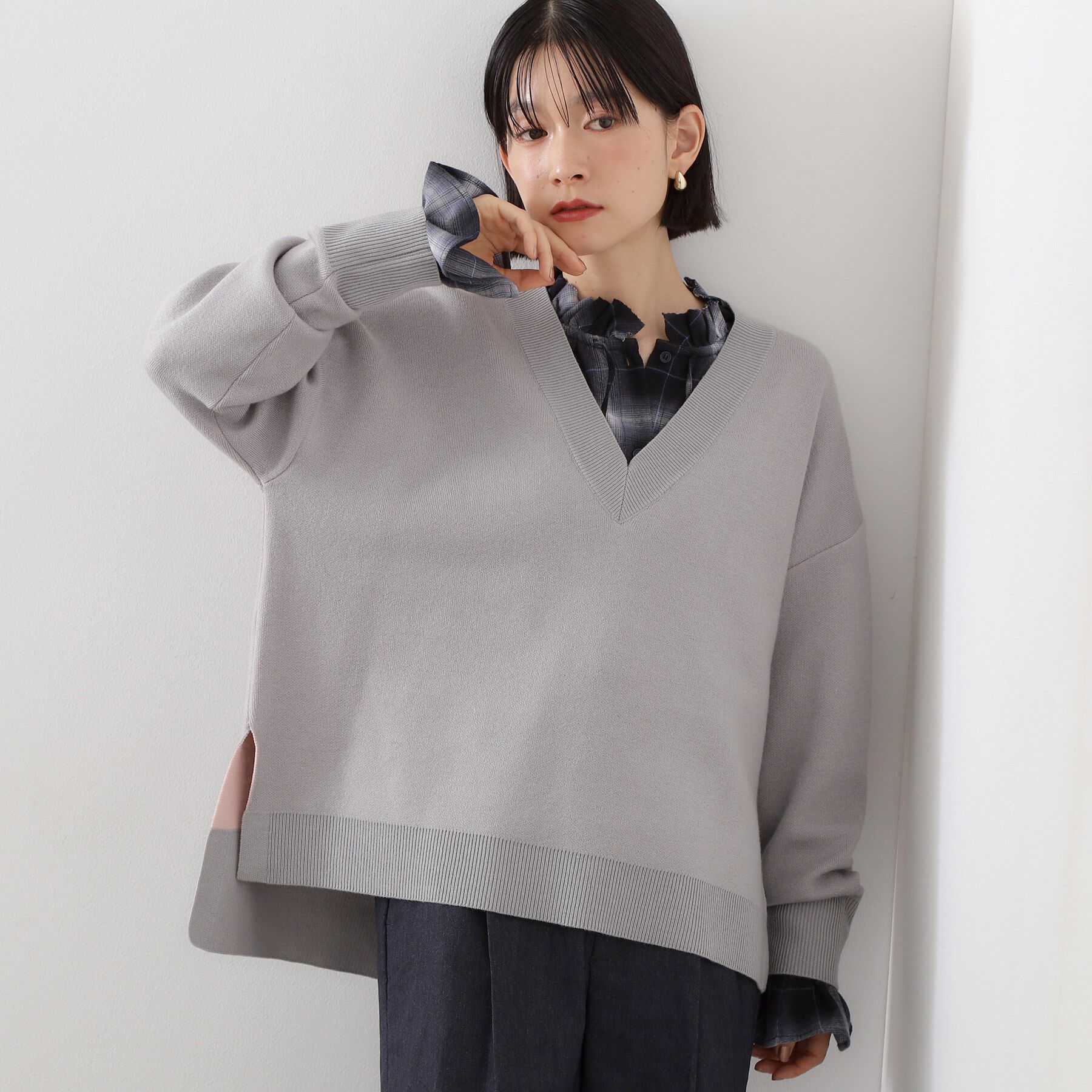 THE SHOP TK「【体型カバー】ゆったり サイドスリットニット」|ニット・セーター|グレー(012)