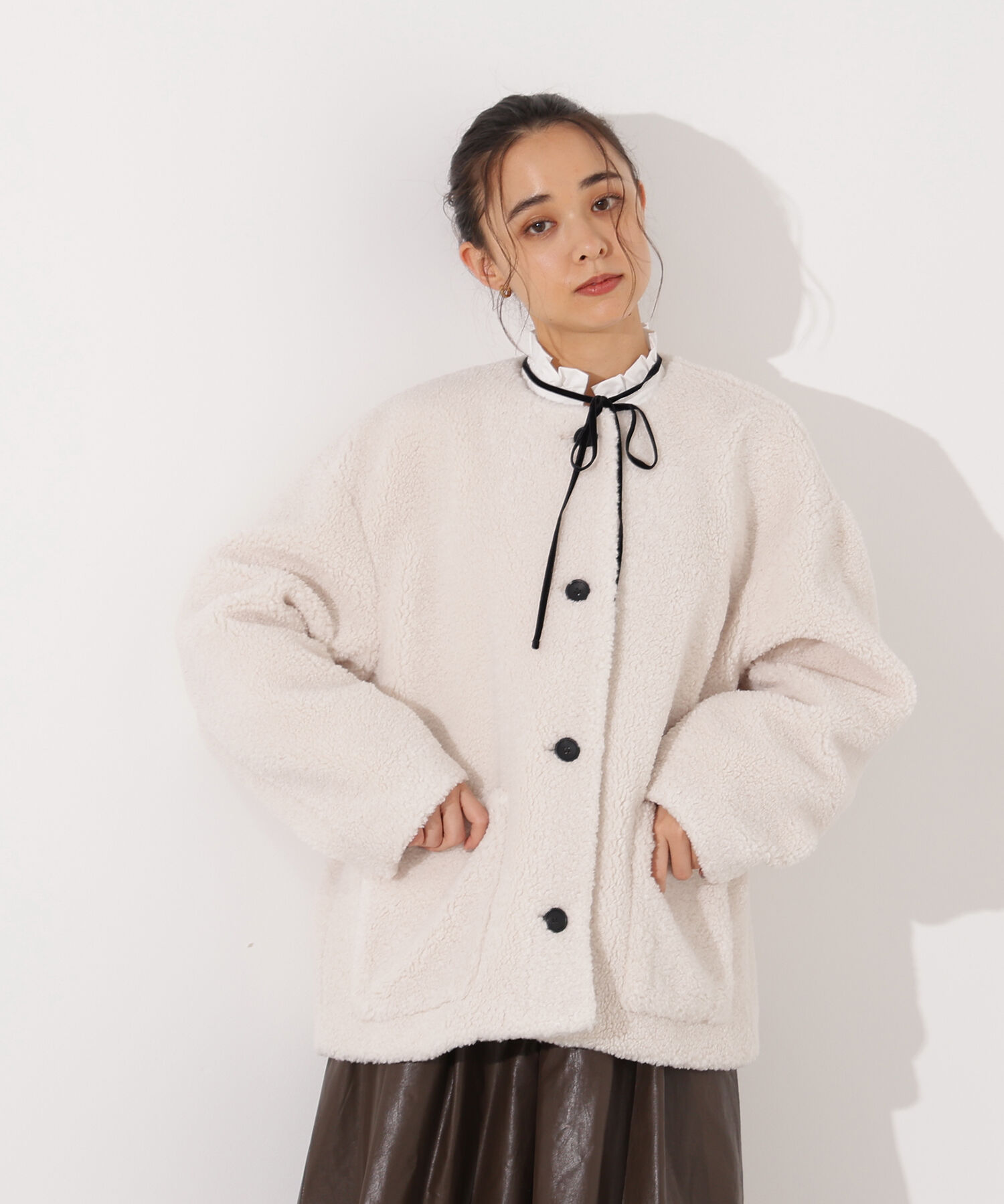  「ノーカラーボアブルゾン」|ブルゾン・スタジャン|