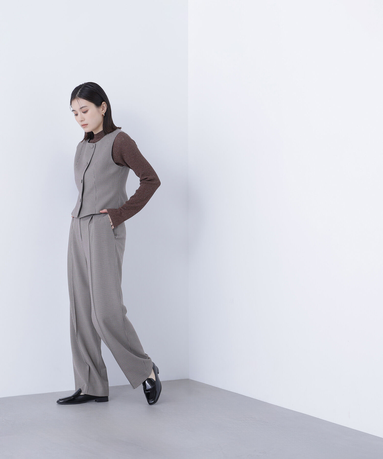  「コンパクトベスト セットアップ ワイドストレートパンツ」|その他|