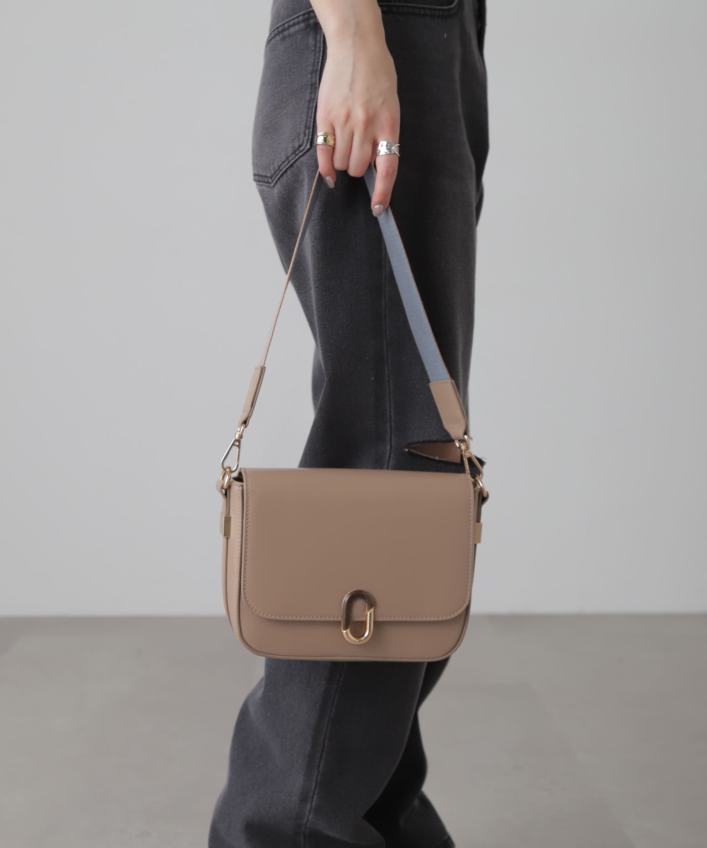  「レトロフラップショルダーバッグ」|その他|ベージュ