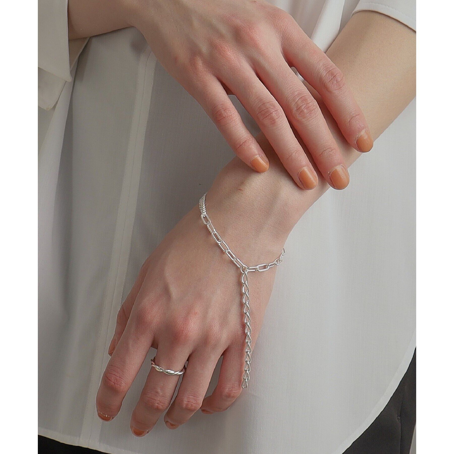 COCOSHNIK ONKITSCH「シルバー ラインリング ツイストストリング」|リング|