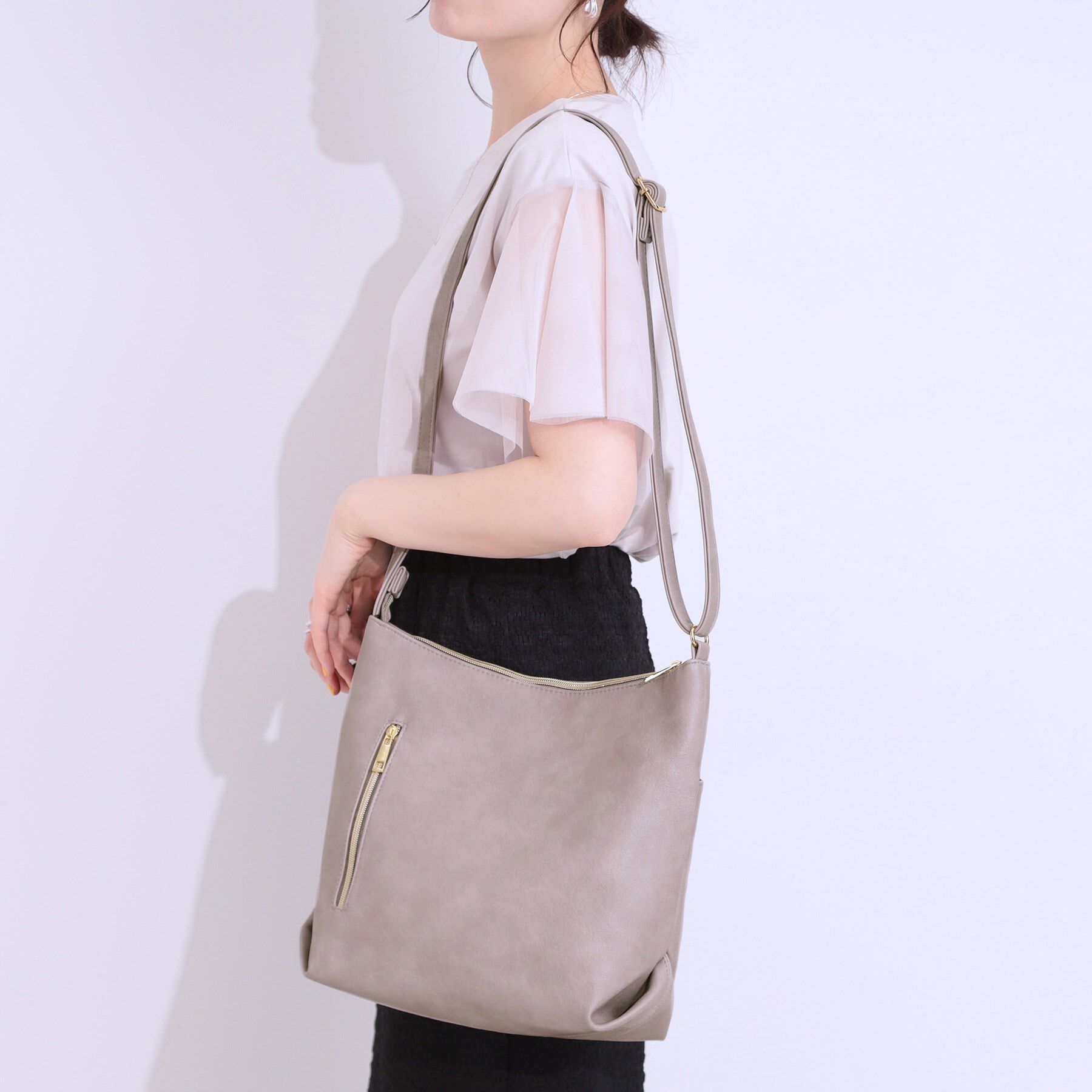 SHOO･LA･RUE「フロント2ポケットショルダーバッグ」|ショルダー・メッセンジャー|