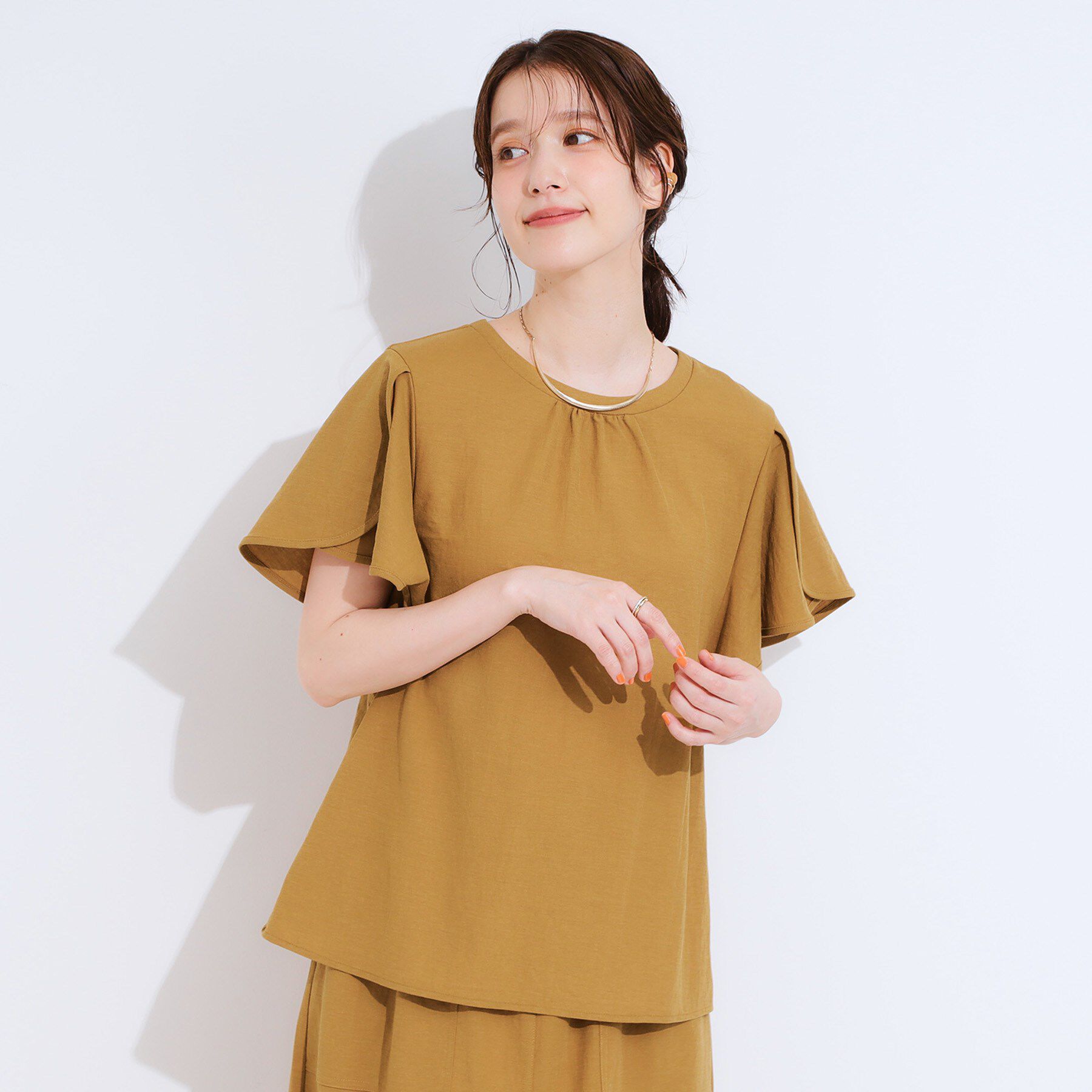 SHOO･LA･RUE「【セットアップ可/ひんやり/S-LL】きちんと感のあるフリル袖トップス」|Tシャツ・カットソー|