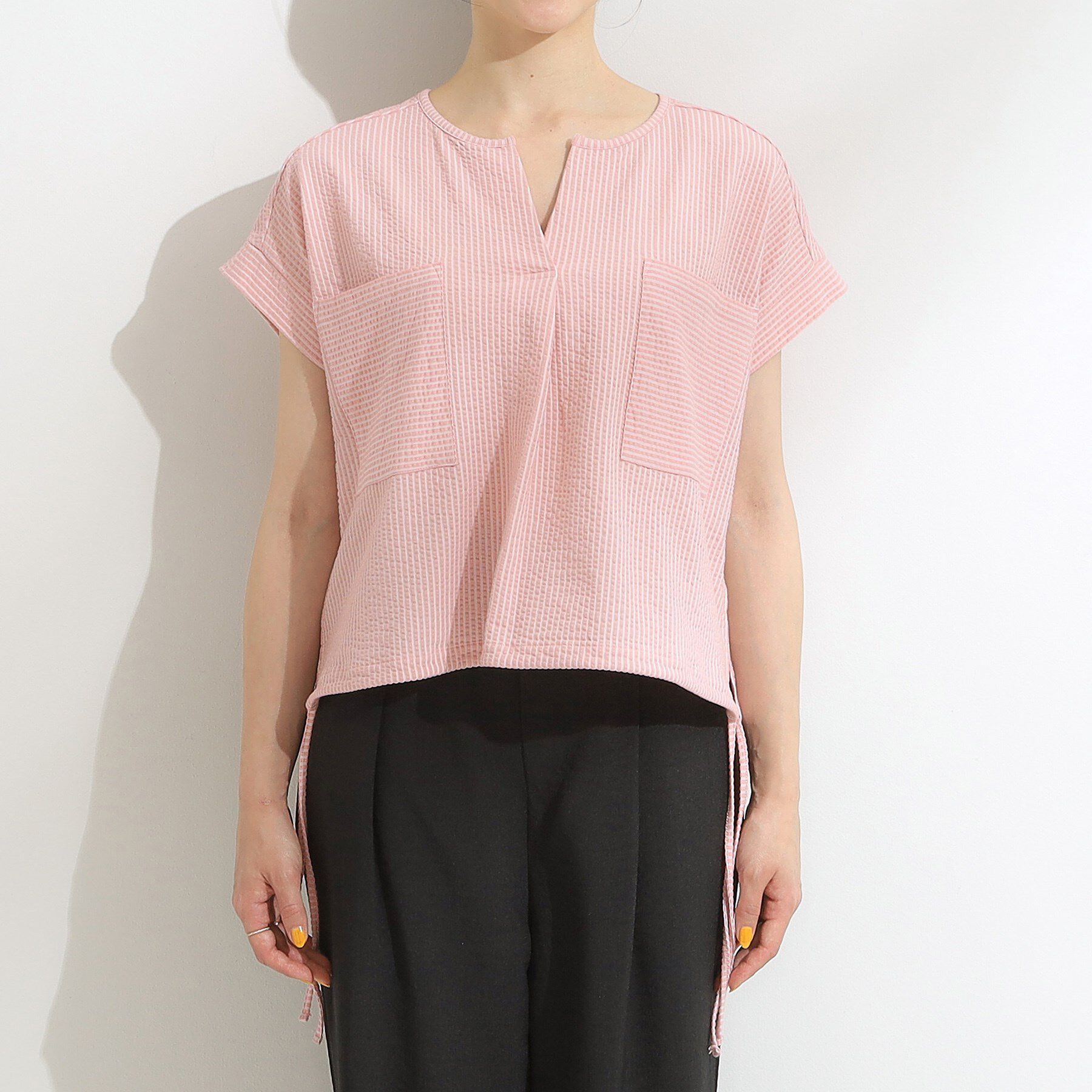 SHOO･LA･RUE「【洗える/S-LL】シルエット変化を楽しめる サッカーストライプ柄スキッパートップス」|Tシャツ・カットソー|