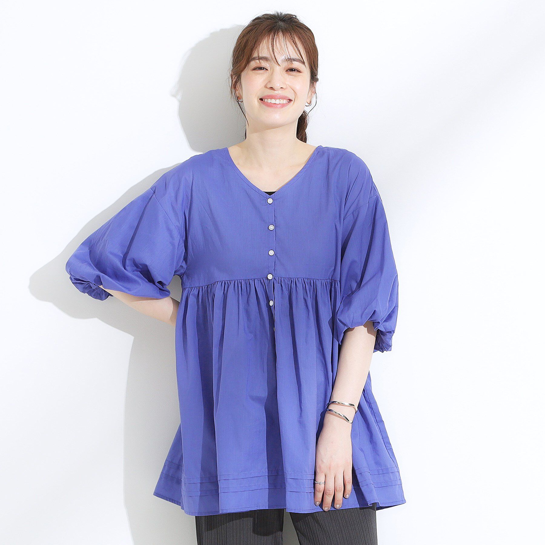 SHOO･LA･RUE「【S-LL】一枚で着映え バルーンスリーブブラウス」|シャツ・ブラウス|