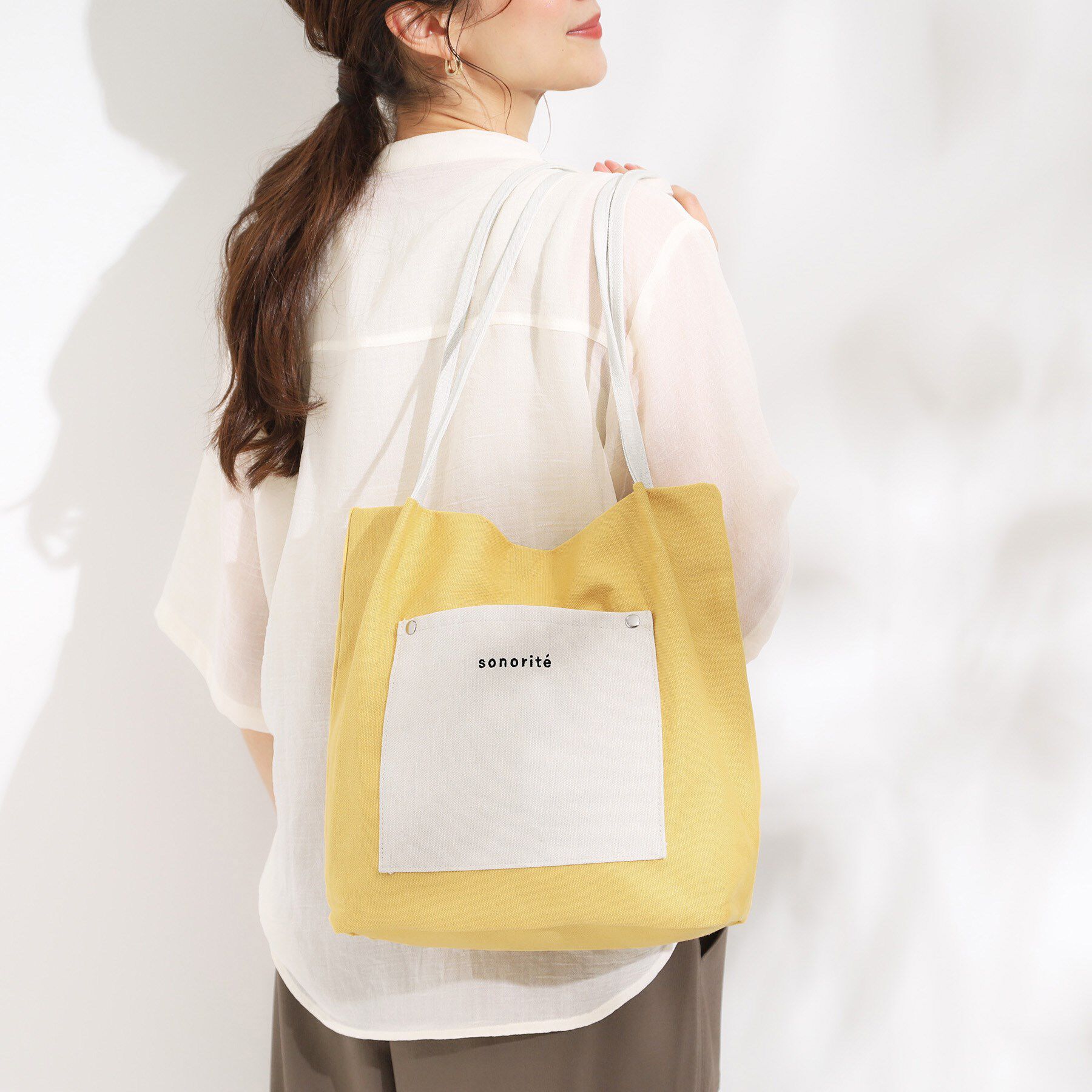 SHOO･LA･RUE「シンプルだから使いやすい つまみハンドル帆布トートバッグ」|トートバッグ|