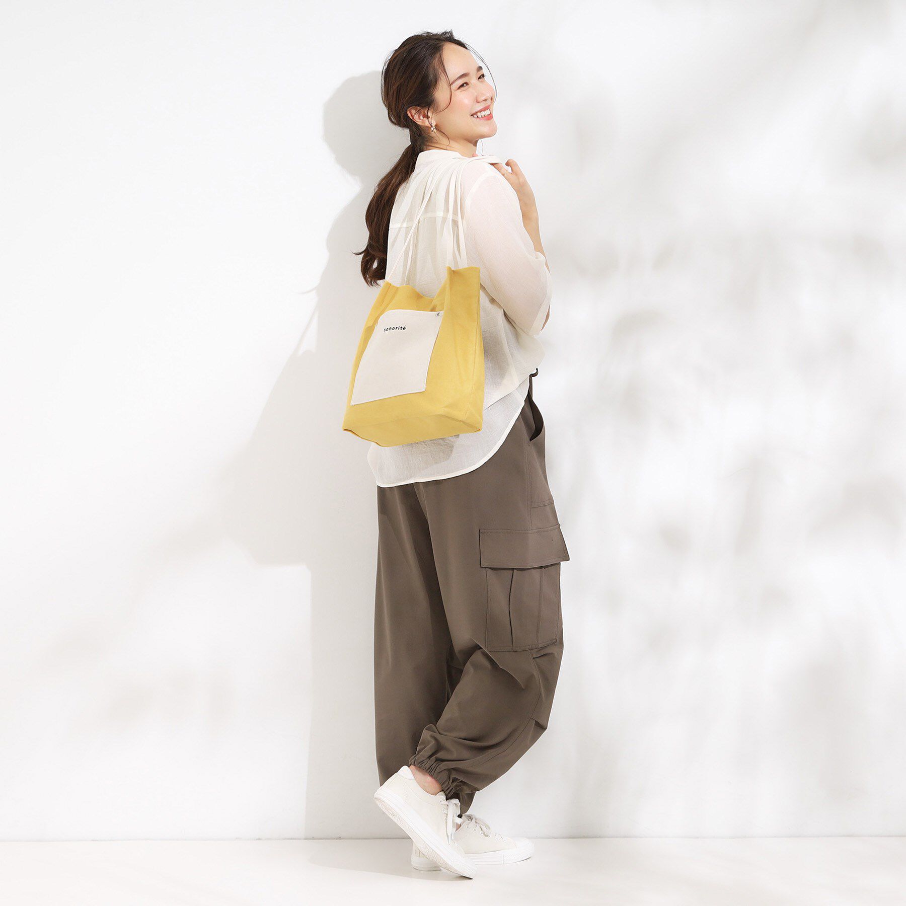 SHOO･LA･RUE「シンプルだから使いやすい つまみハンドル帆布トートバッグ」|トートバッグ|