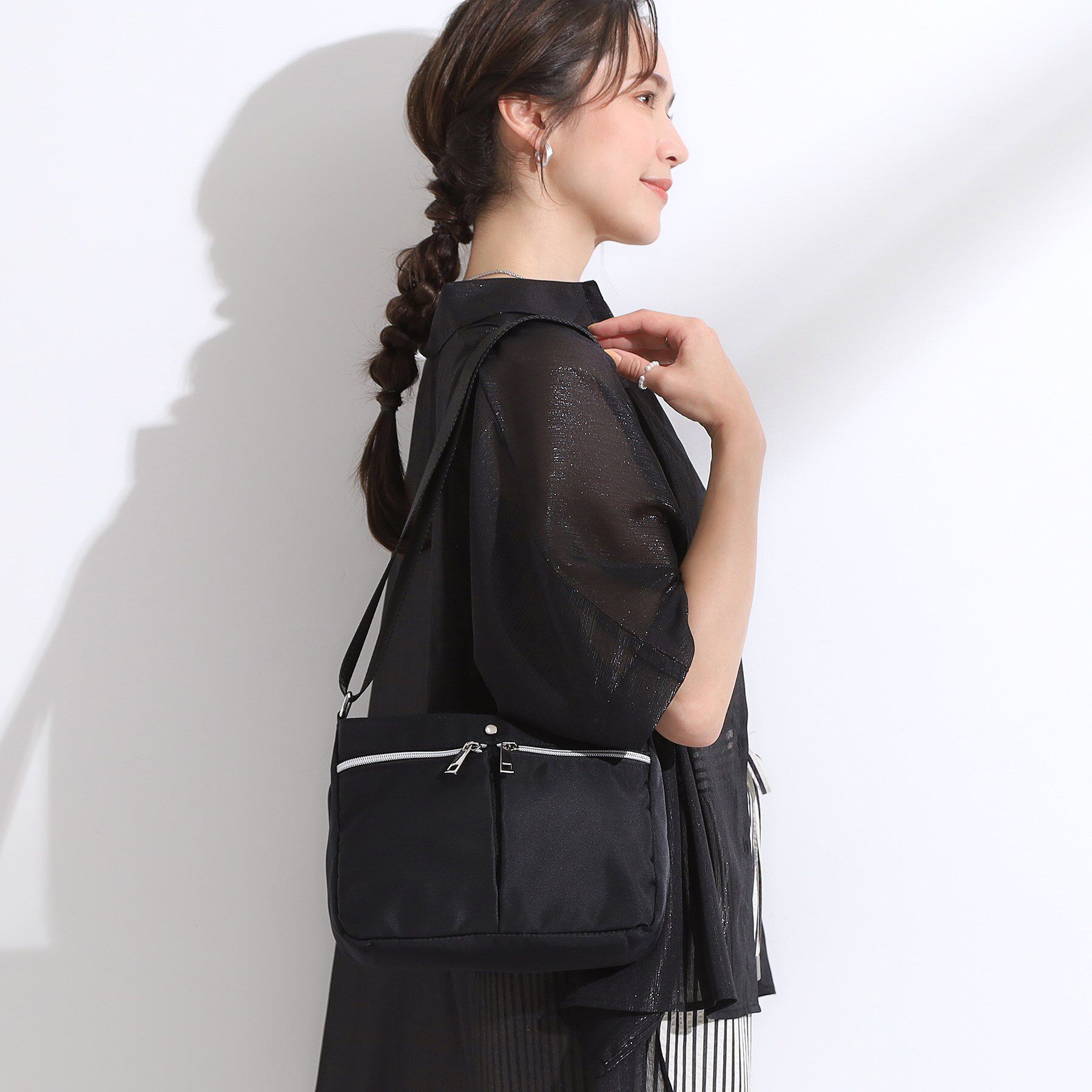 SHOO･LA･RUE「【撥水】フロントポケットショルダーバッグ」|ショルダー・メッセンジャー|