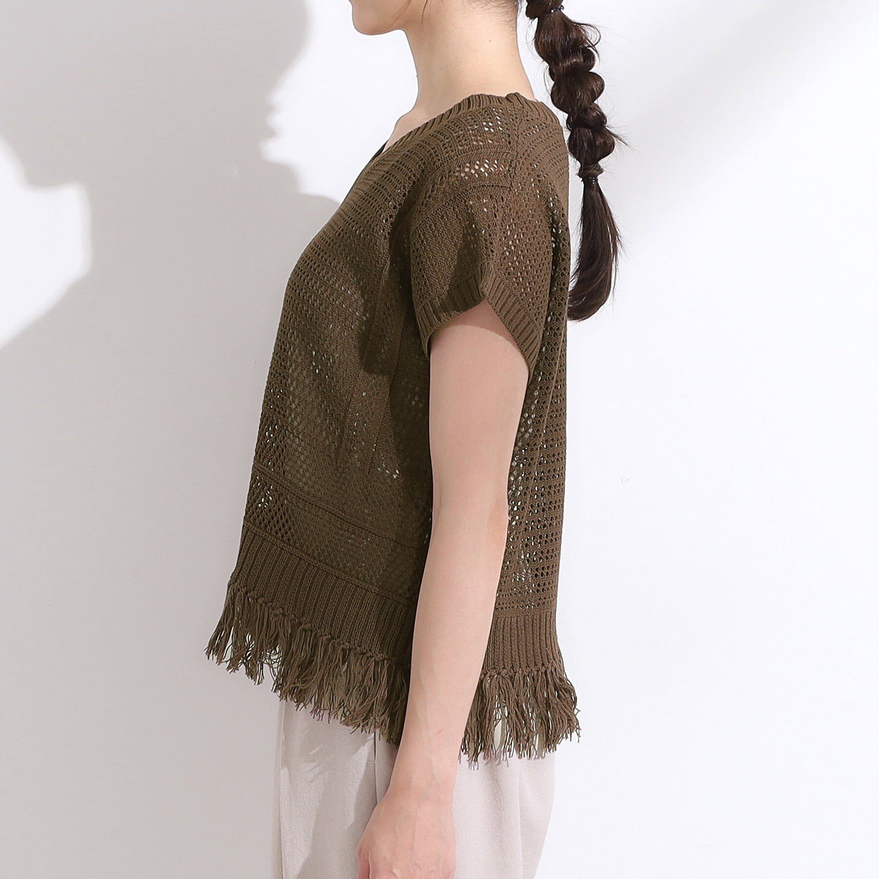 SHOO･LA･RUE「【S-LL】裾フリンジマクラメVネックニット」|ニット・セーター|