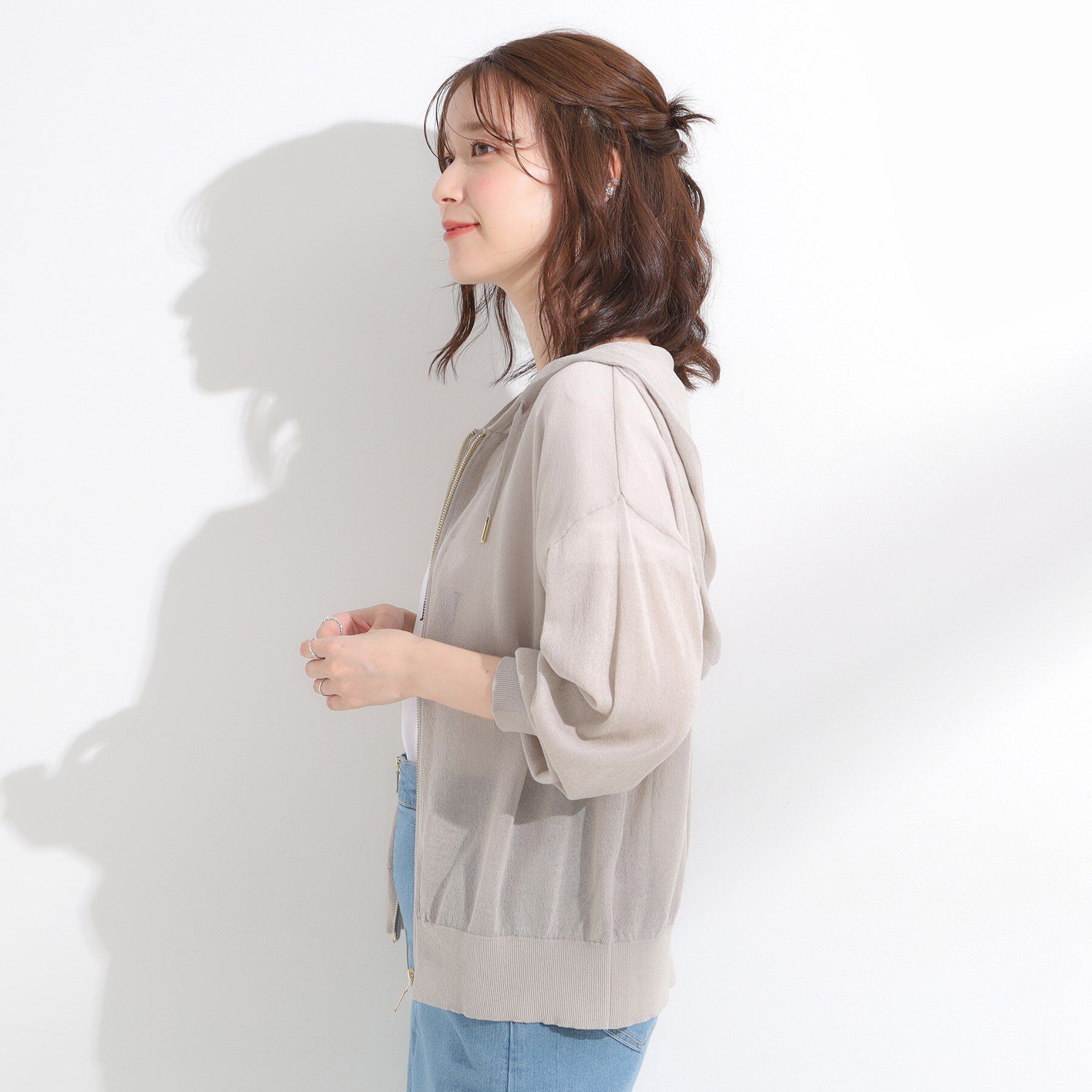 SHOO･LA･RUE「冷房対策にも 上品なシアー感のニットパーカ」|カーディガン|