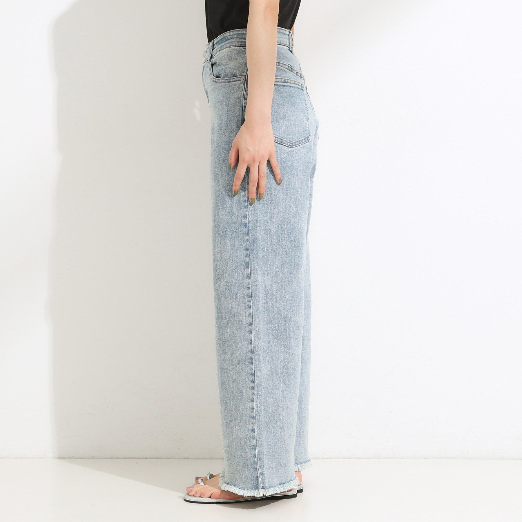 SHOO･LA･RUE「【S-LL/裏ひんやり/ストレッチ】ワイドストレートデニムパンツ」|デニム|