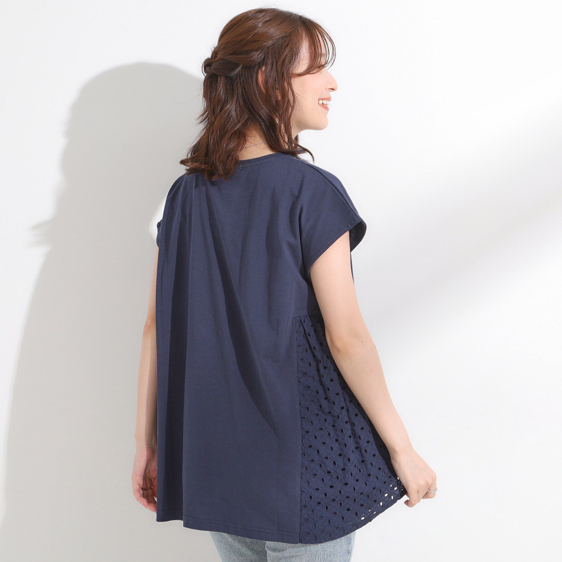 SHOO･LA･RUE「【S-LL/体型カバー】インせずサマ見え レース使いAライントップス」|Tシャツ・カットソー|