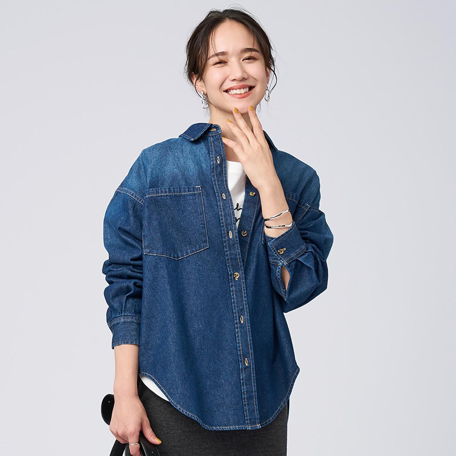 SHOO･LA･RUE「【S-LL】大人のカジュアルコーデに こなれデニムシャツ」|シャツ・ブラウス|