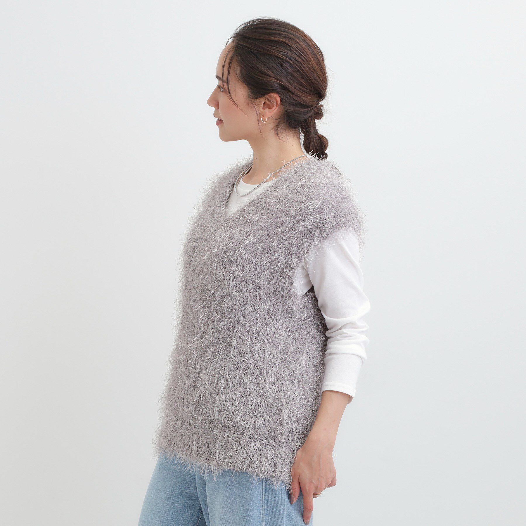 SHOO･LA･RUE「【2点セット/S-LL】大人のフェミニンカジュアルに ラメシャギーニットベスト+ロンT」|ニット・セーター|