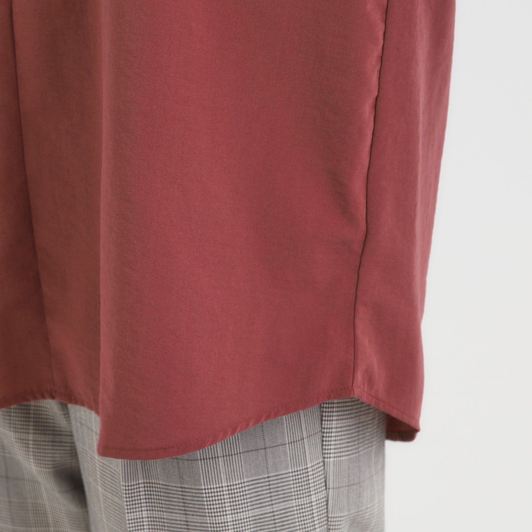 SHOO･LA･RUE「【S-LL/洗濯後しわになりにくい/吸水速乾/UV】大人フェミニンな装いに 襟フリルブラウス」|シャツ・ブラウス|