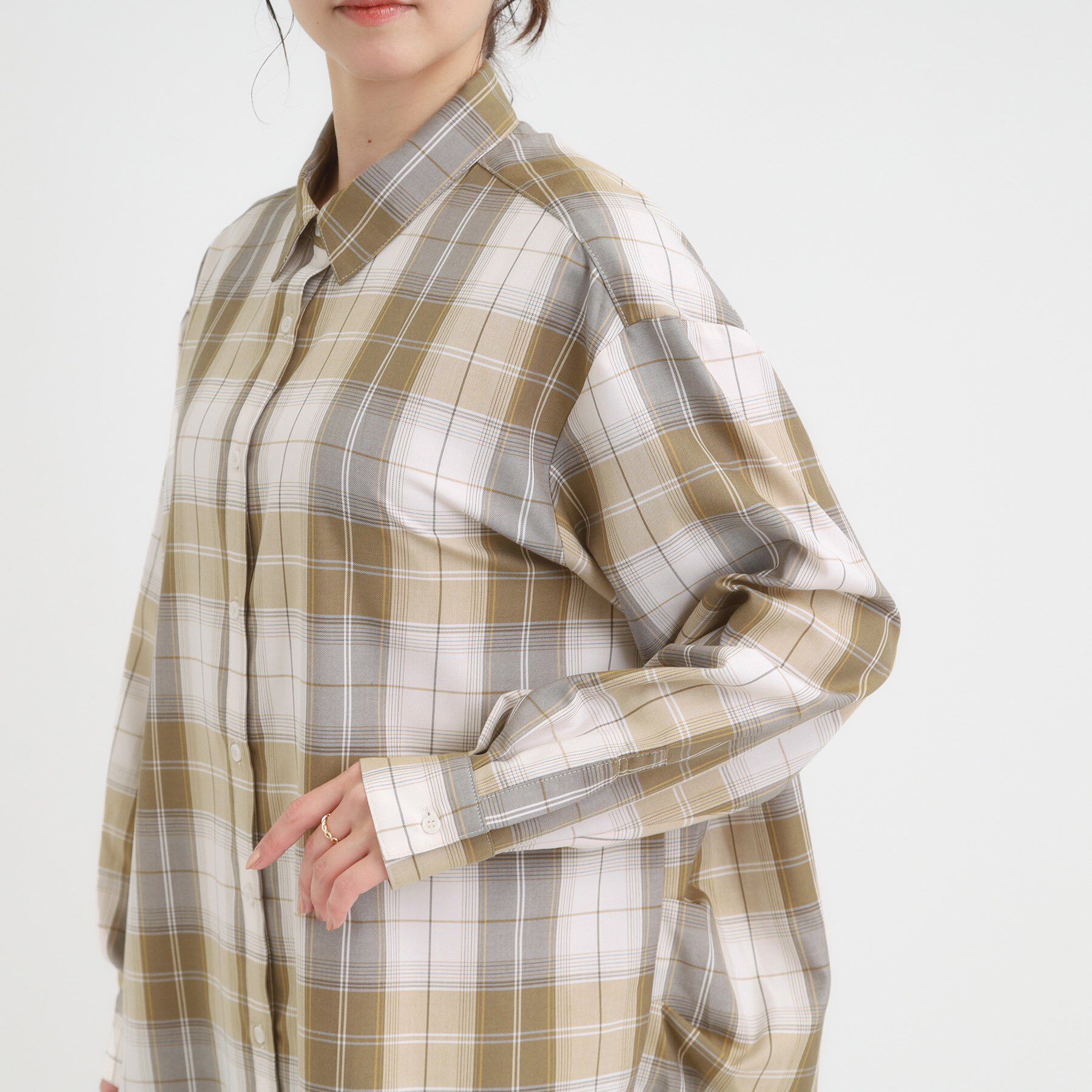 SHOO･LA･RUE「【洗濯機可/S-LL】程よいゆとりと抜け感 大人のチェックシャツ」|シャツ・ブラウス|