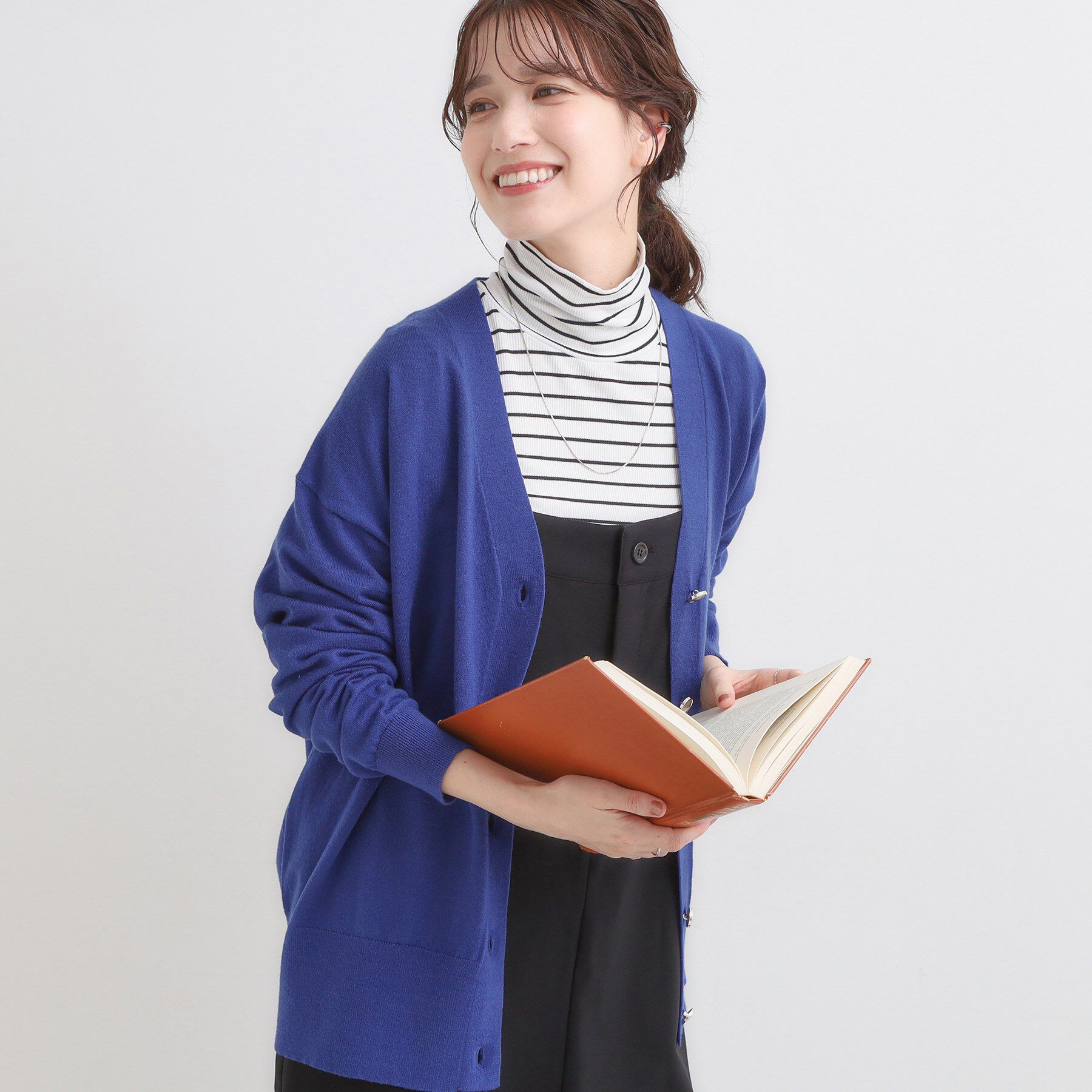 SHOO･LA･RUE「【洗える】もちもち ミドル丈ニットカーディガン」|カーディガン|ブルー(093)