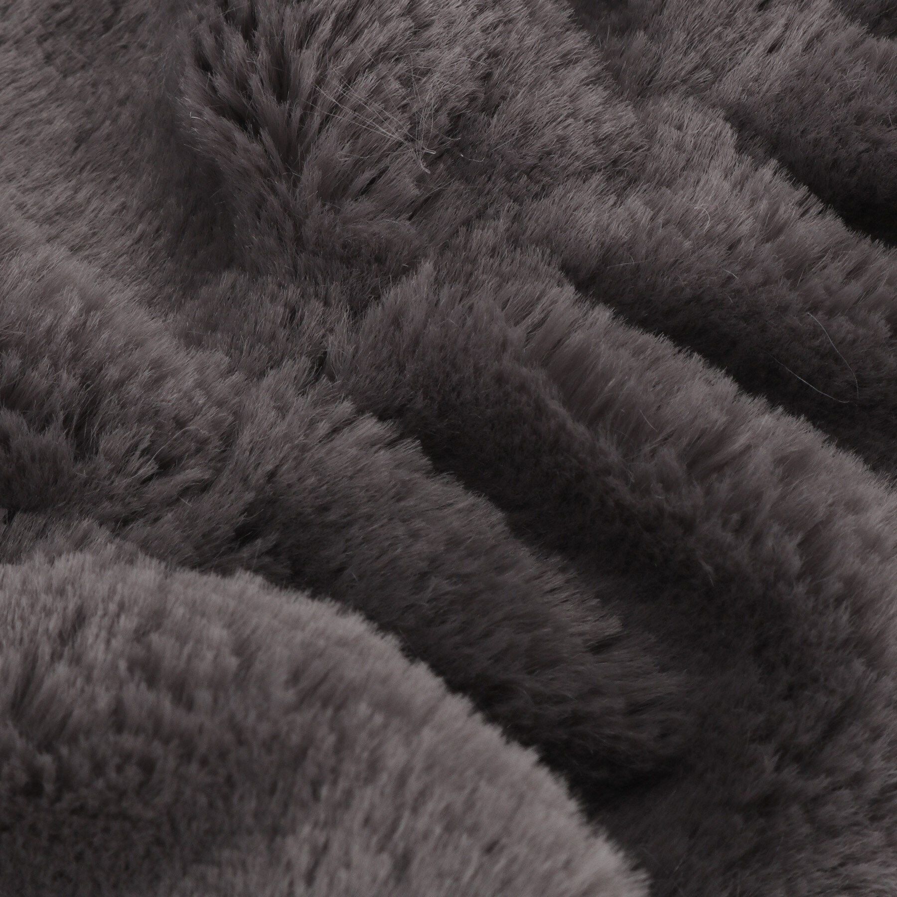 SHOO･LA･RUE「ウェーブフェイクファーマフラー」|ストール|