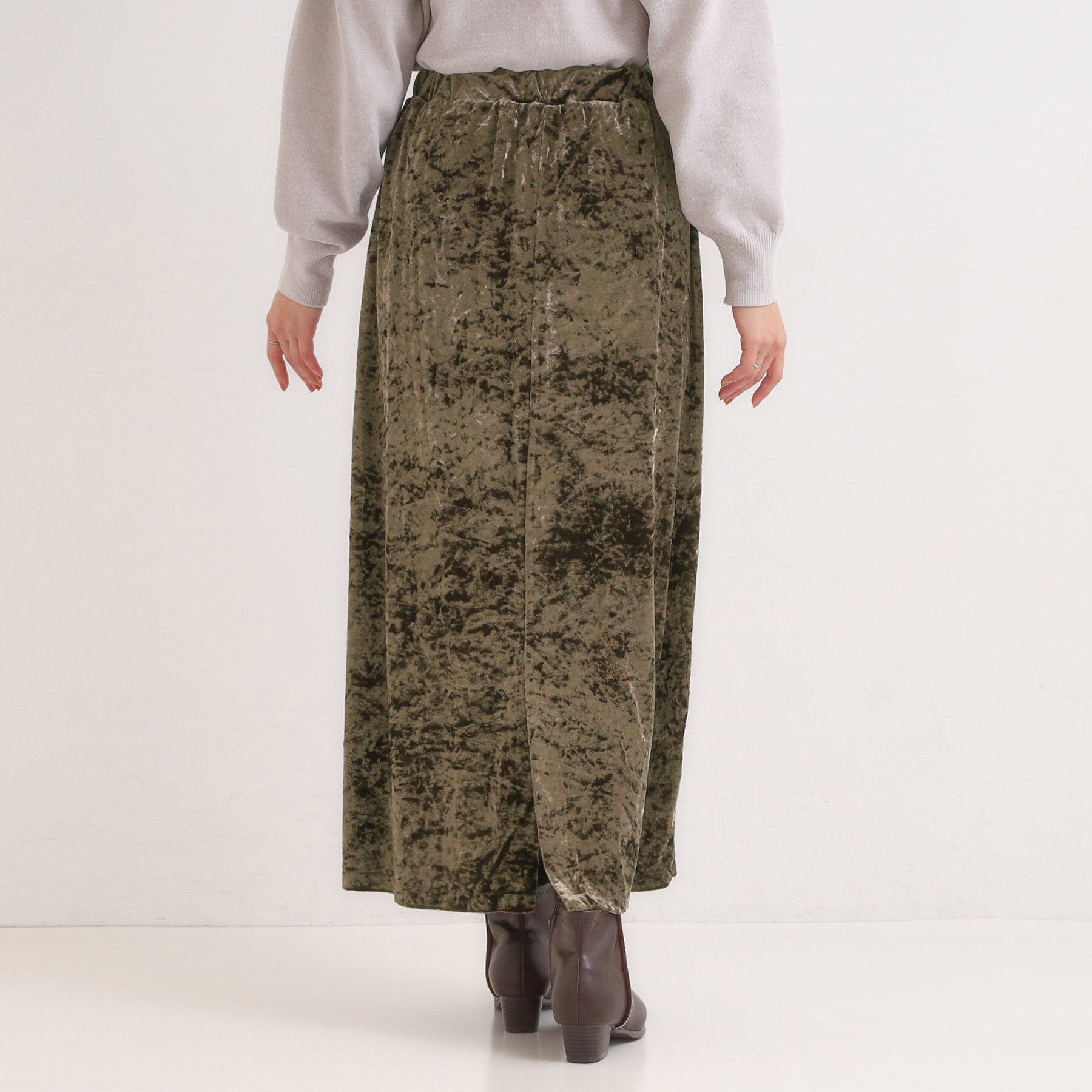 SHOO･LA･RUE「【S-LL】光沢感が華やかに ベロア調ナロースカート」|スカート|