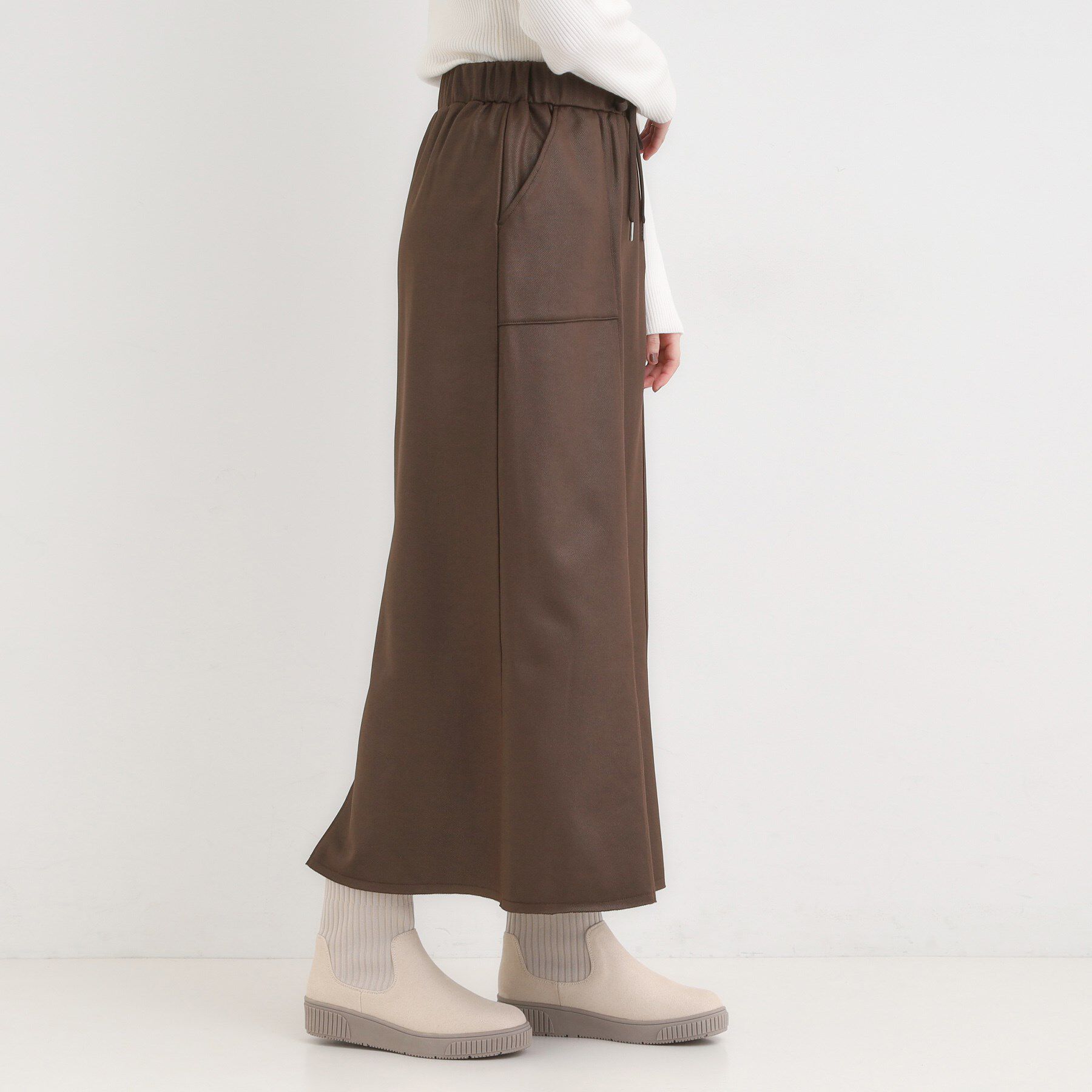 SHOO･LA･RUE「やわらかレザー調ナロースカート」|スカート|