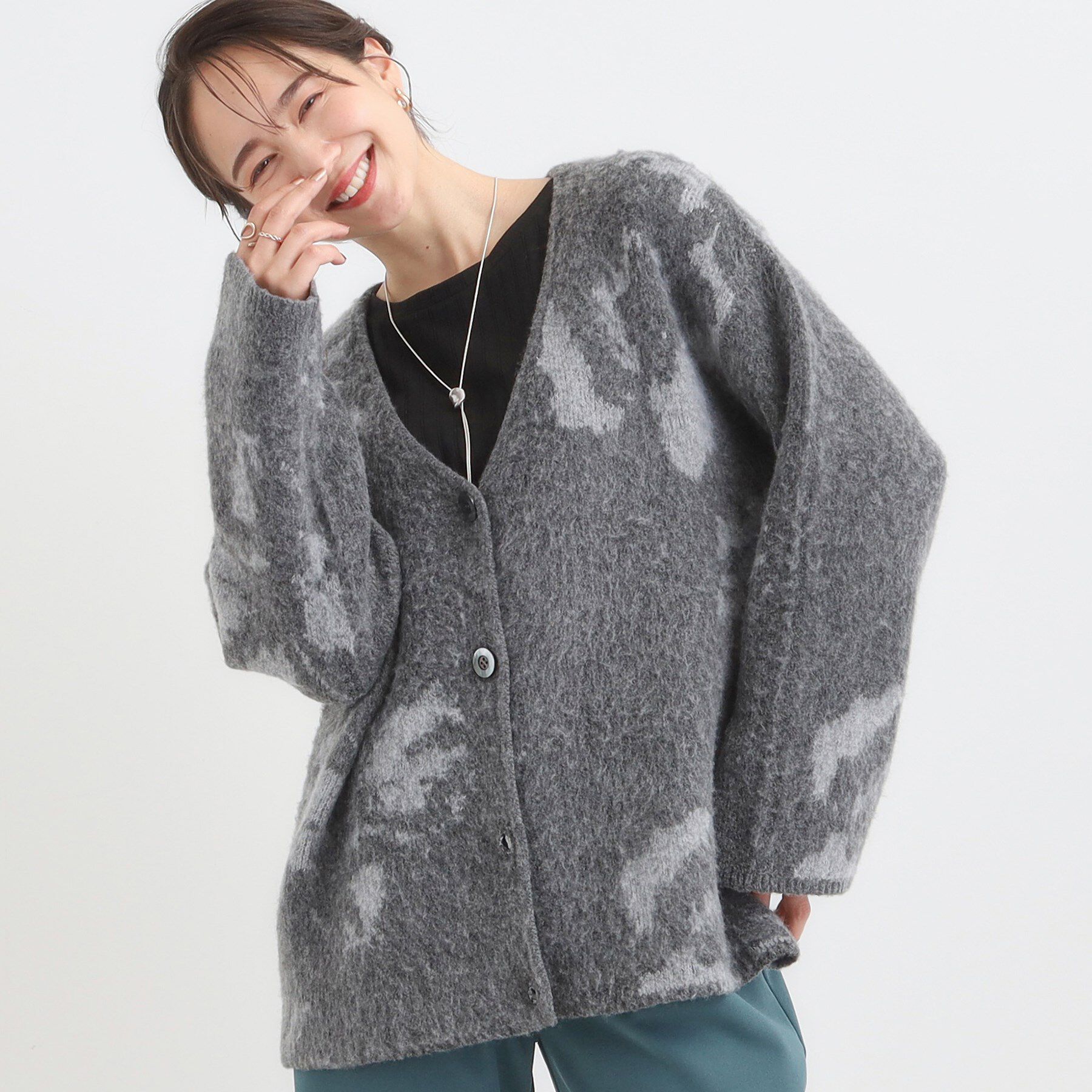 SHOO･LA･RUE「羽織るだけでスタイリングの主役に 起毛柄カーディガン」|カーディガン|グレー(712)