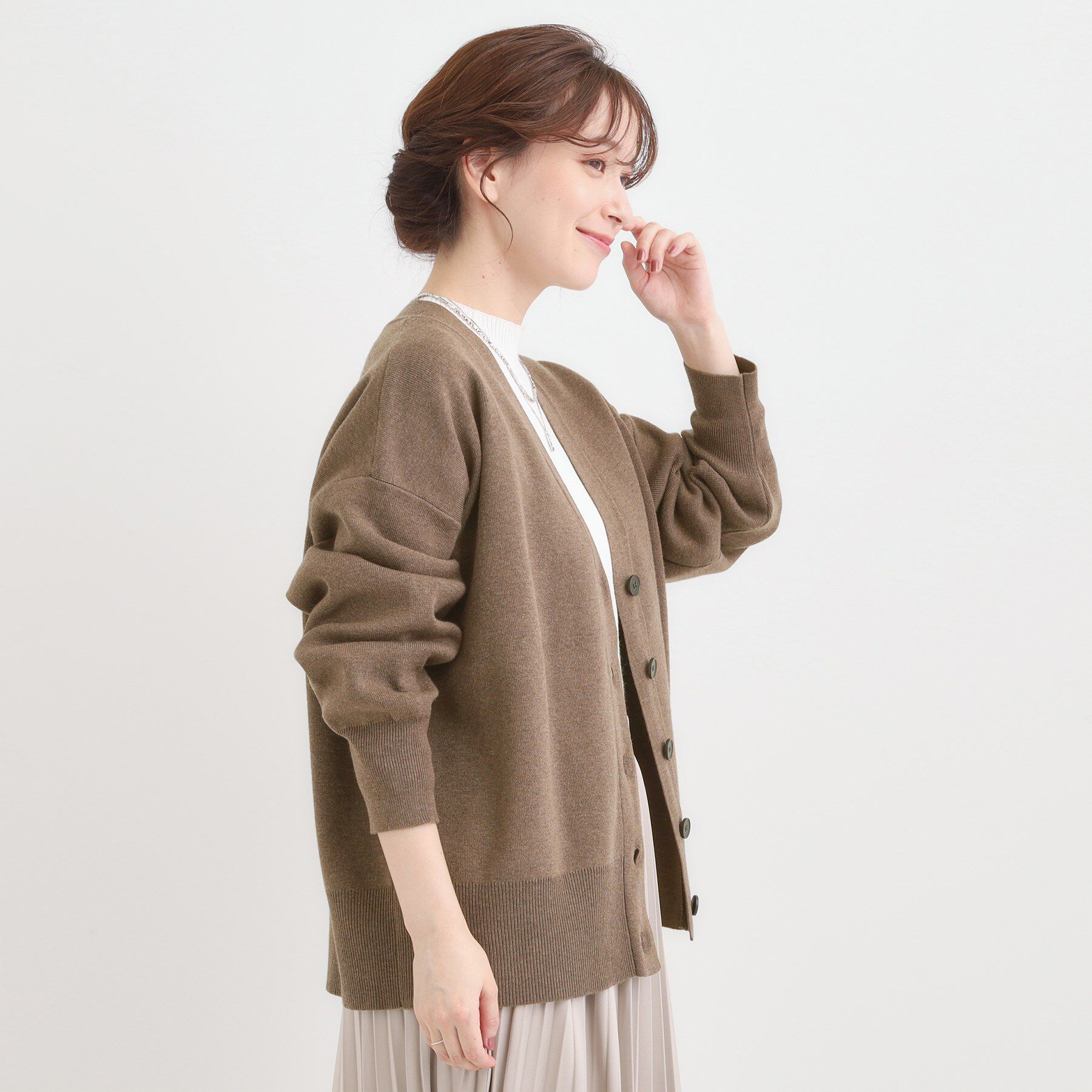 SHOO･LA･RUE「【洗える/毛玉レス】表面がきれいなVネックカーディガン」|カーディガン|