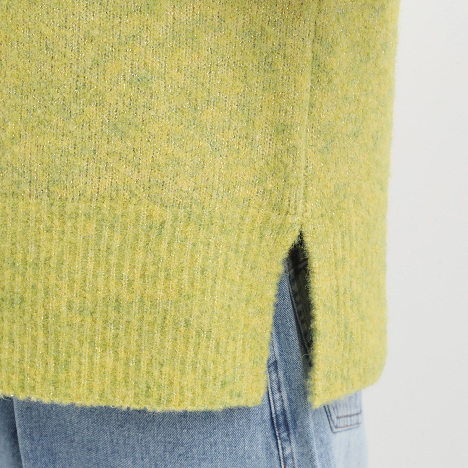 SHOO･LA･RUE「【S-LL】ほんのりラメで華やか ふわふわハイネックニット」|ニット・セーター|